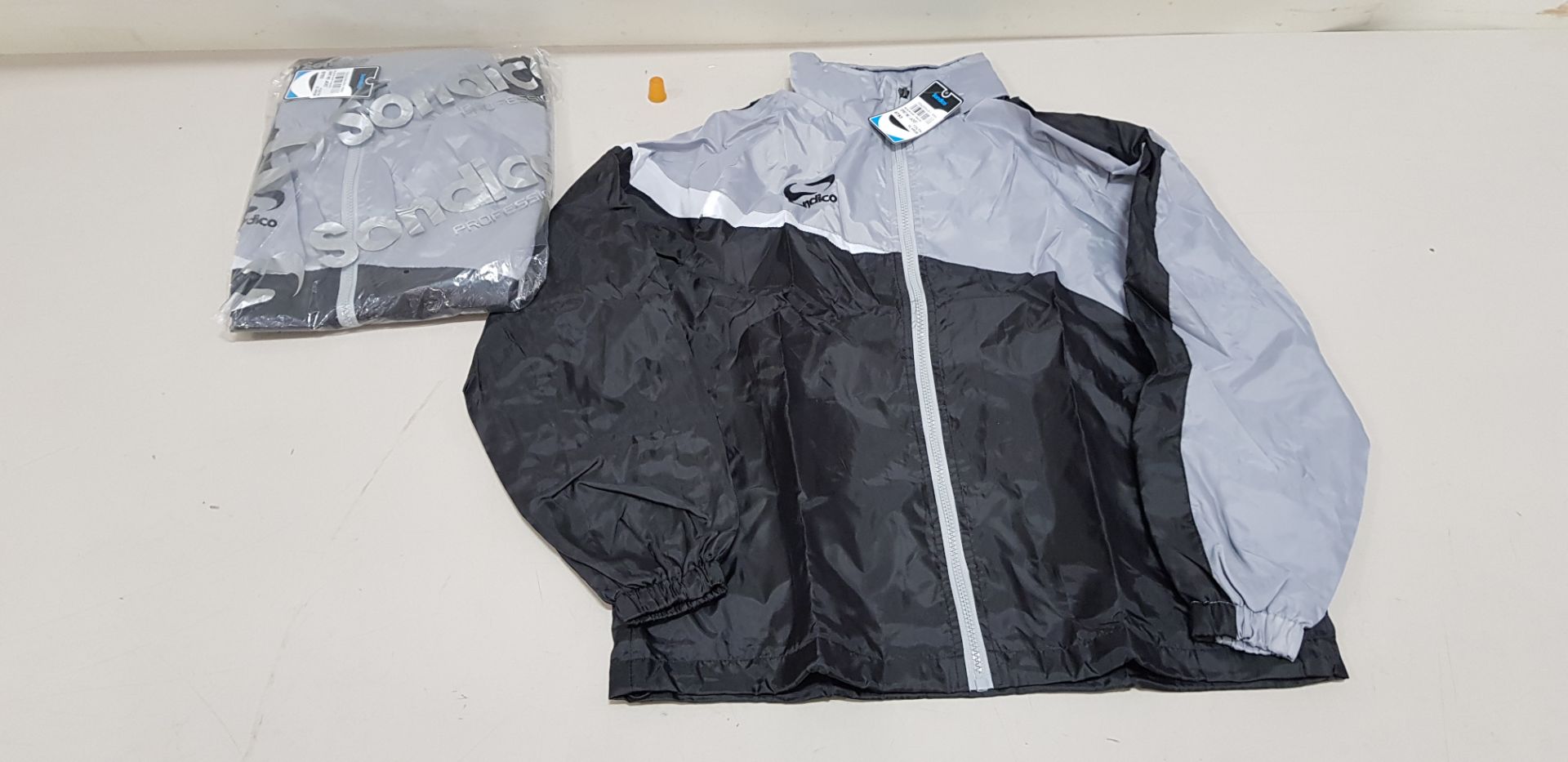 20 X BRAND NEW SONDICO SPIRIT WET JACKETS SIZE YOUTH XL