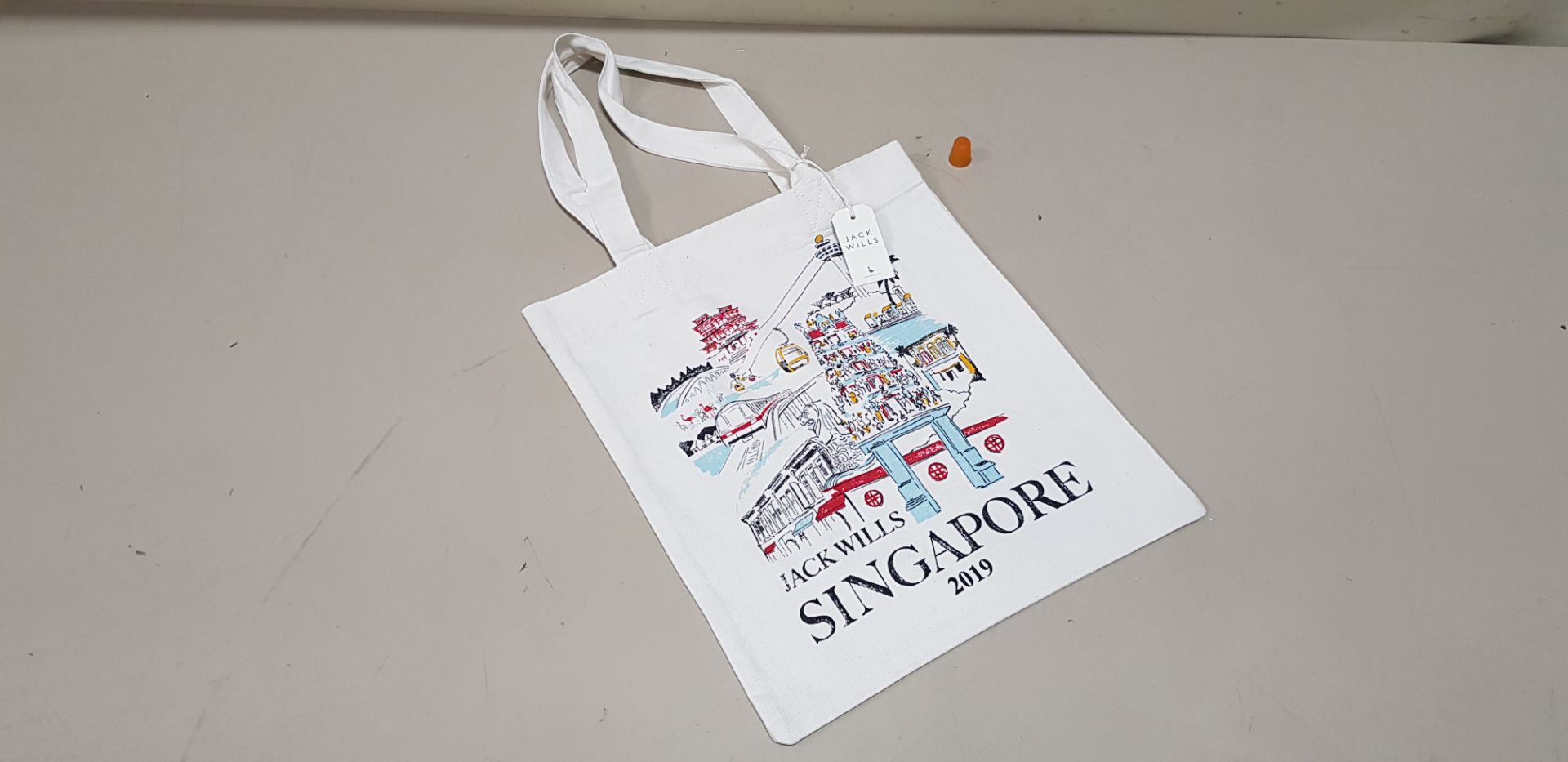 47 X BRAND NEW JACK WILLS AMBLESHIRE SINGAPORE SHOPPING BAG IN WHITE