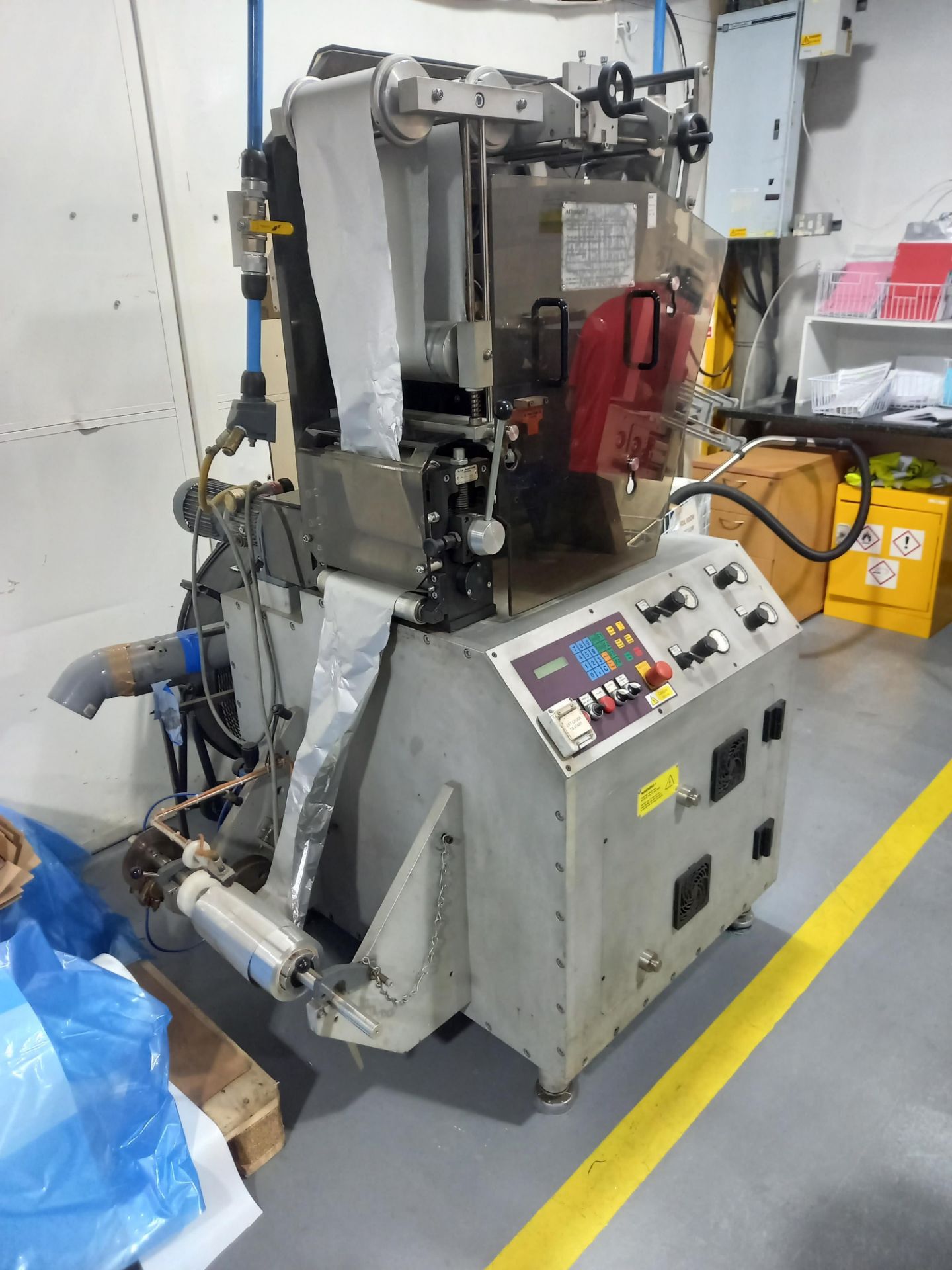 MENDEL PW210C PUNCHING MACHINE SERIAL NUMBER: 0205759980 EXCLUDES TOOLING (ADVISED NOT OPERATIONAL)