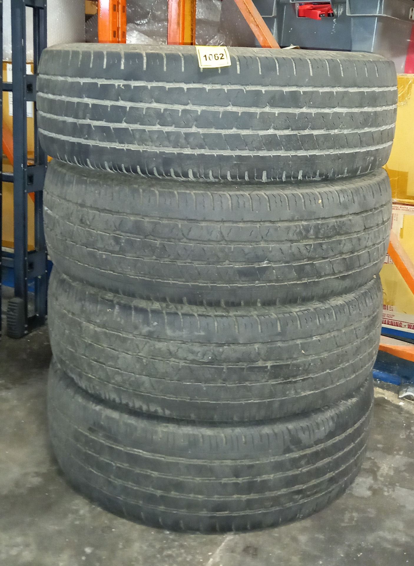 4 X CONTINENTAL CROSSCONTACT ( 255 / 70 / R16) - POOR CONDITION