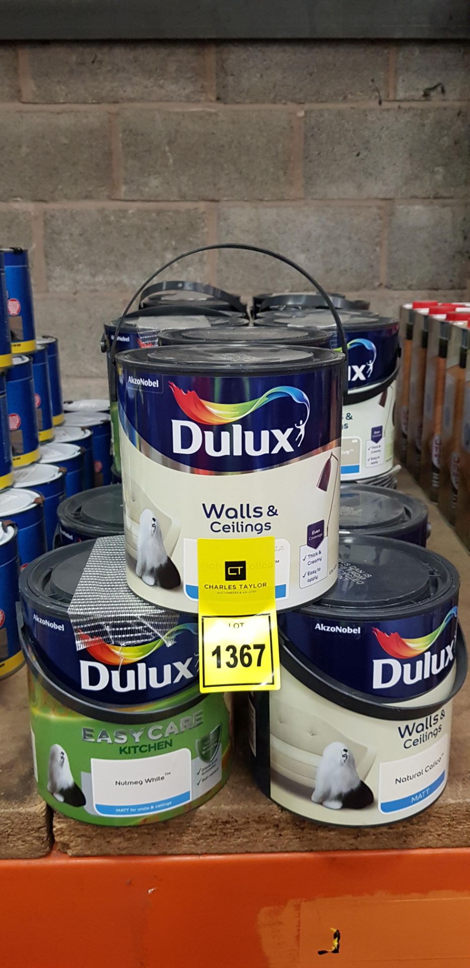 22 X BRAND NEW DULUX WALLS AND CEILINGS AND BATHROOM PAINT TO INCLUDE NATURAL CALICO , NUTMEG