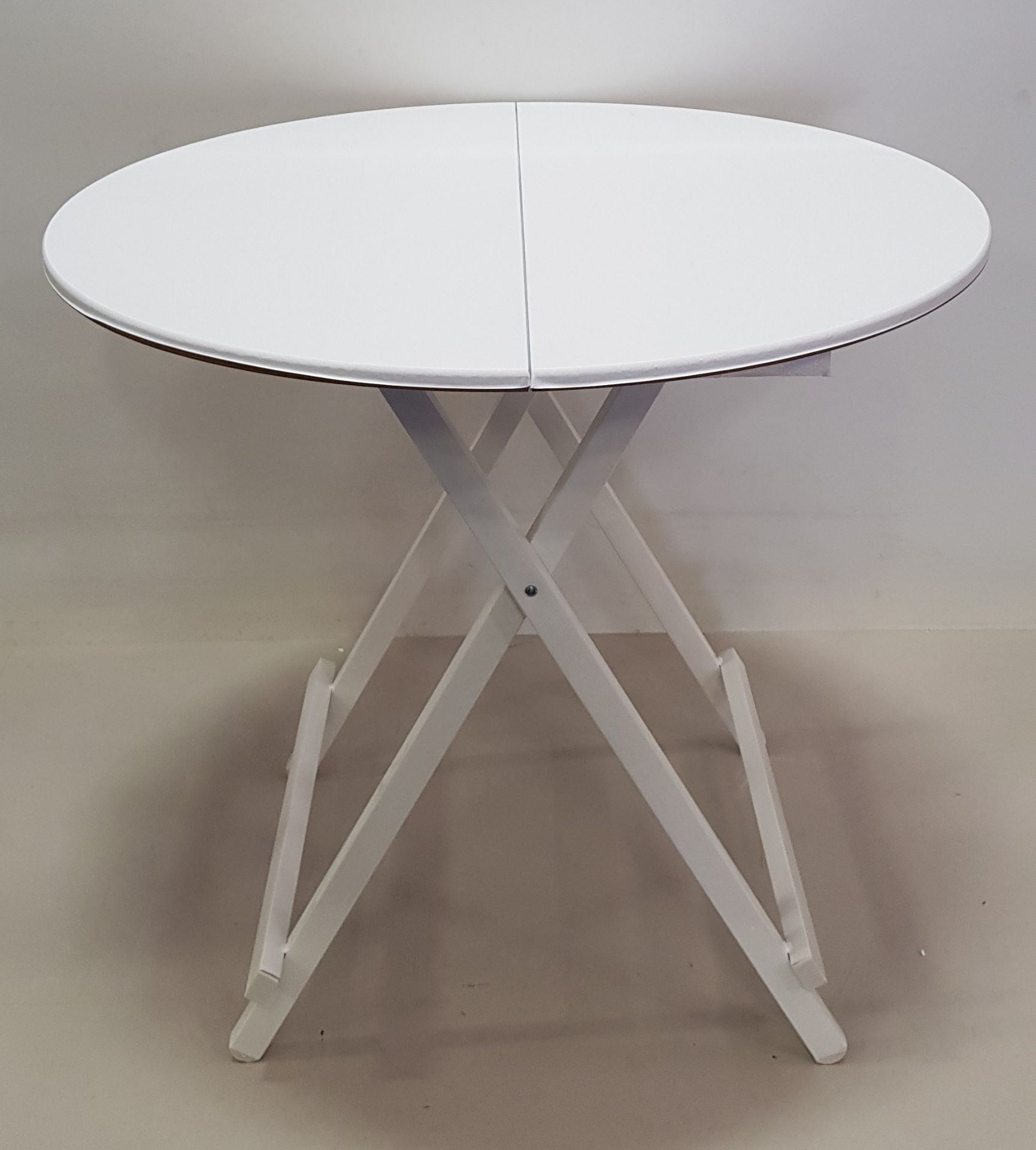 7 X WHITE COLOURED CIRCLE TABLES SIZE - 80CM DIAMETER - (NOTE: FACTORY SECONDS SOME VENEER MAY BE