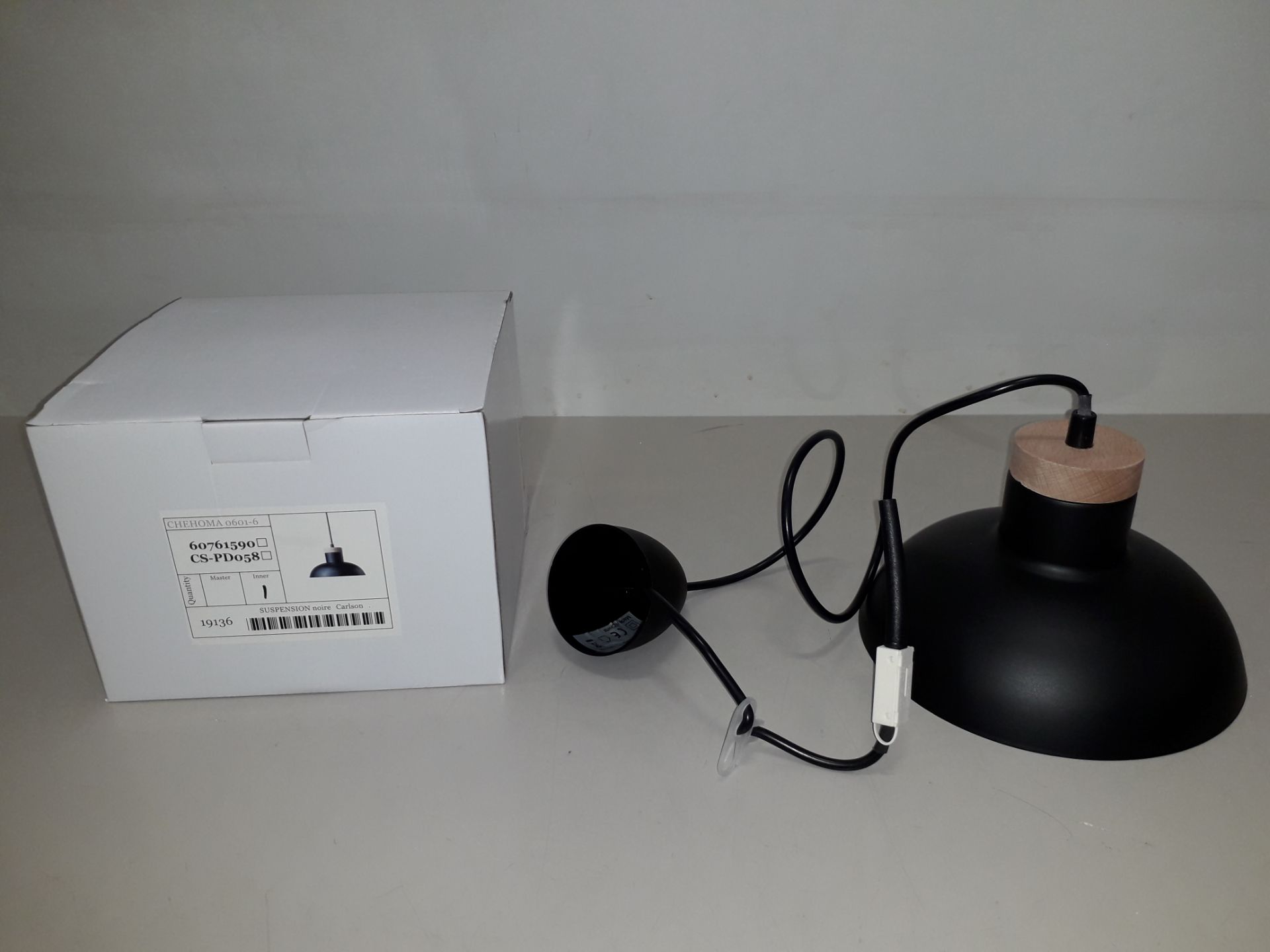 27 X BRAND NEW CEILING LAMPS COMES IN ALL BLACK WITH WOODEN TOP - COMES IN 27 BOXES