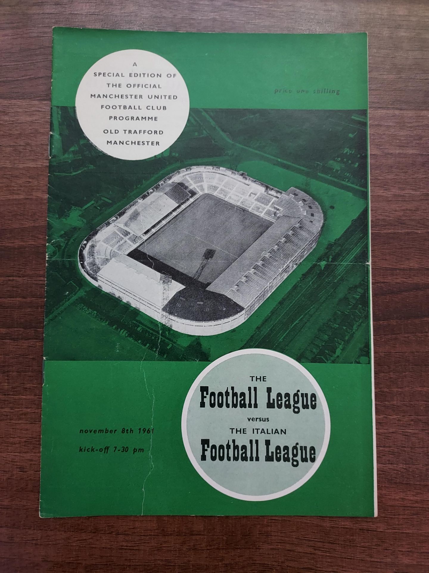 FOOTBALL LEAGUE VS ITALIAN LEAGUE (FRIENDLY PLAYED AT OLD TRAFFORD) 1961/62