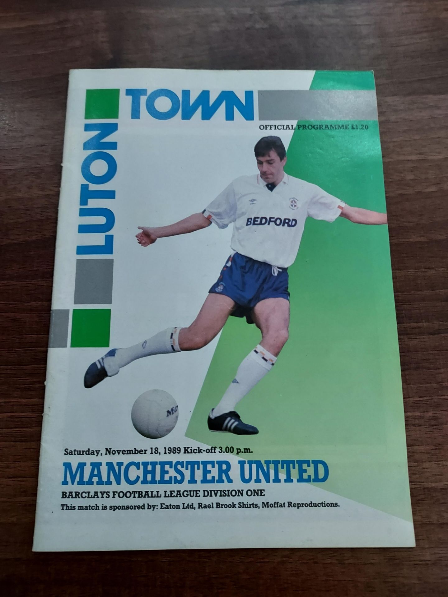 MANCHESTER UNITED VS LUTON TOWN BARCLAYS FOOTBALL DIVISION 1 - SATURDAY 18TH NOVEMBER 1989