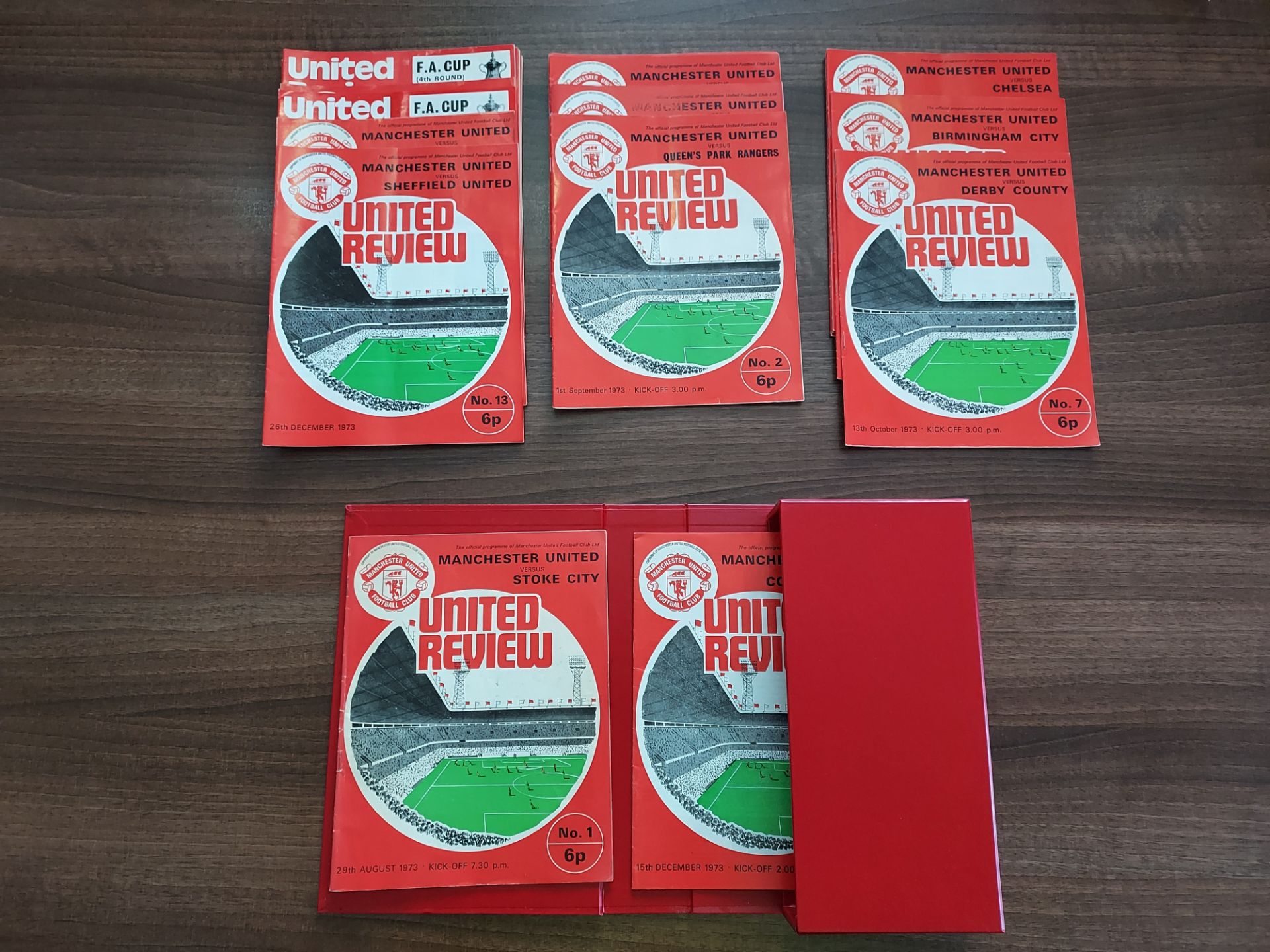 25 X MANCHESTER UNITED HOME GAME PROGRAMS 1973/74 - Image 2 of 2