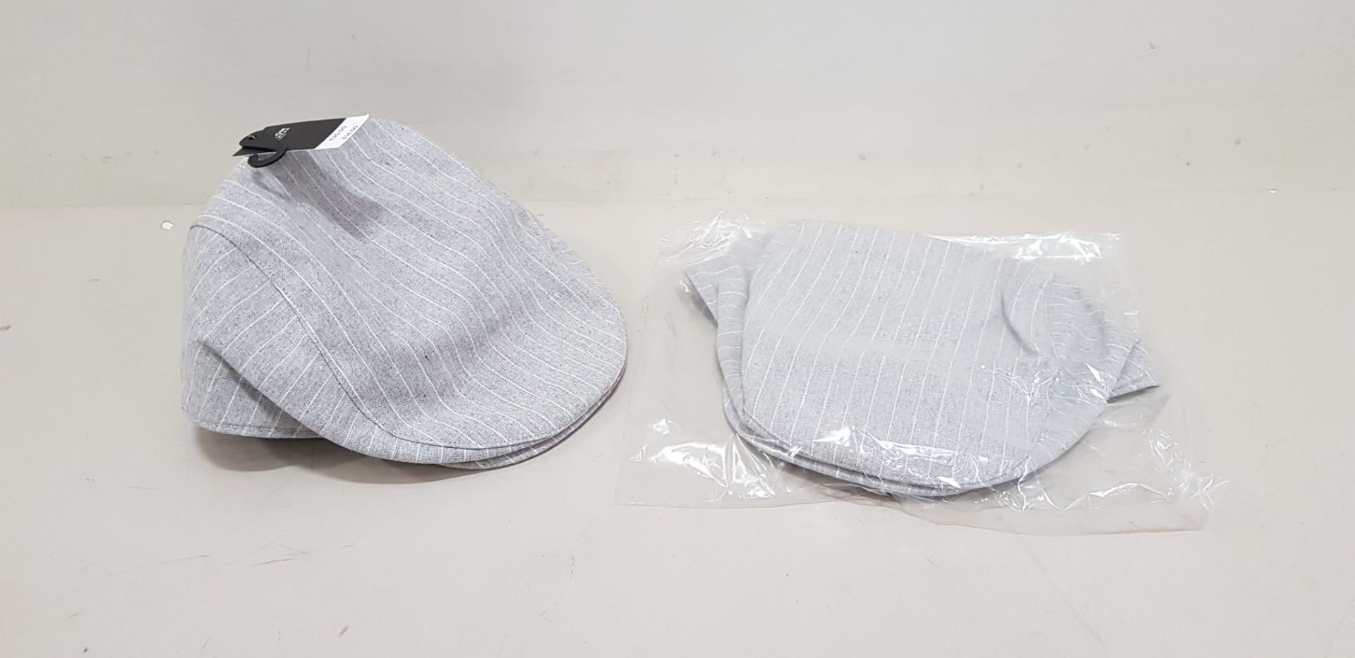 45 X BRAND NEW BURTON MENSWEAR FLAT CAPS IN GREY SIZE M/L