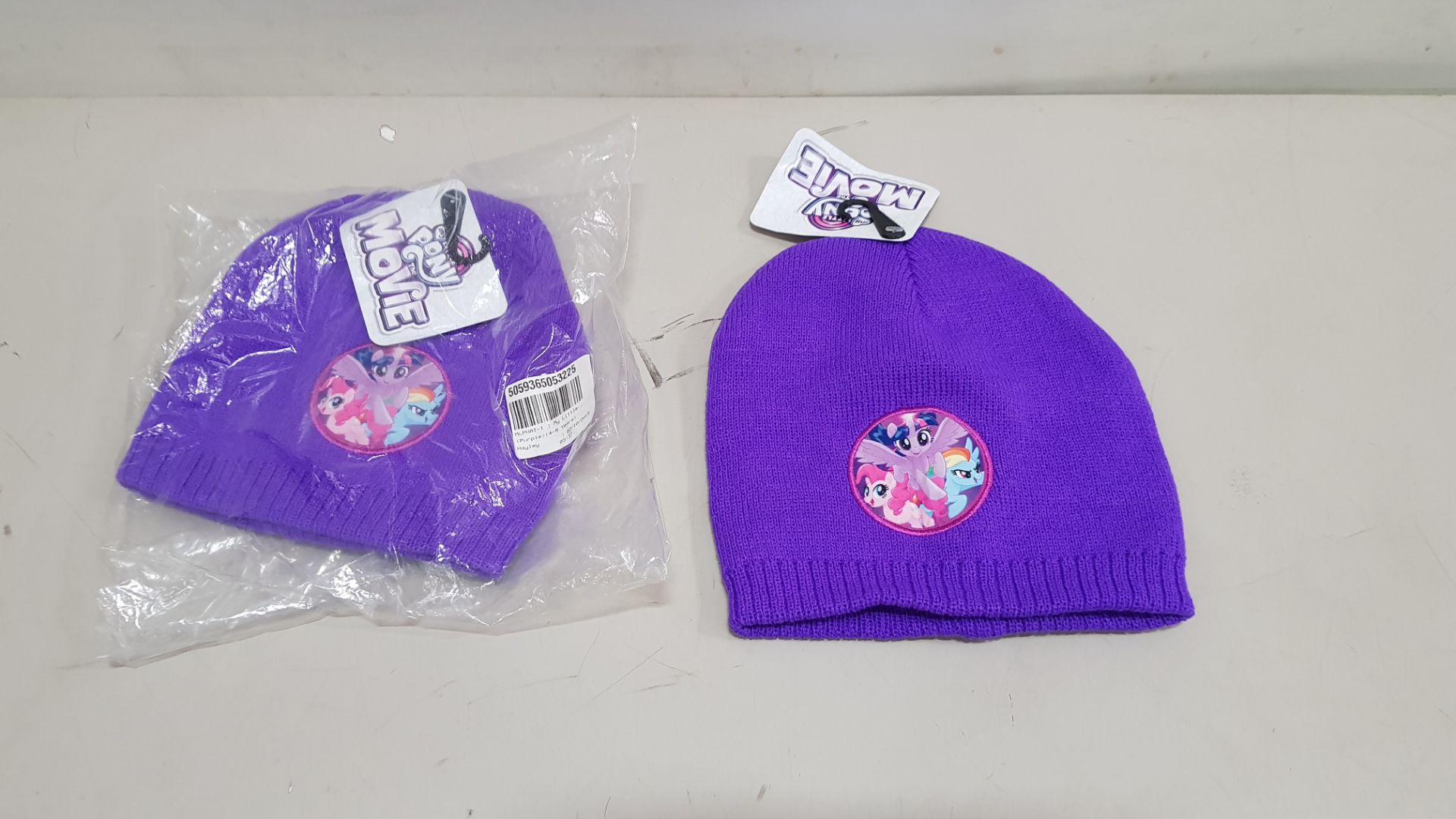 90 X BRAND NEW MY LITTLE PONY BEANIE HATS AGE 4-8 YEARS