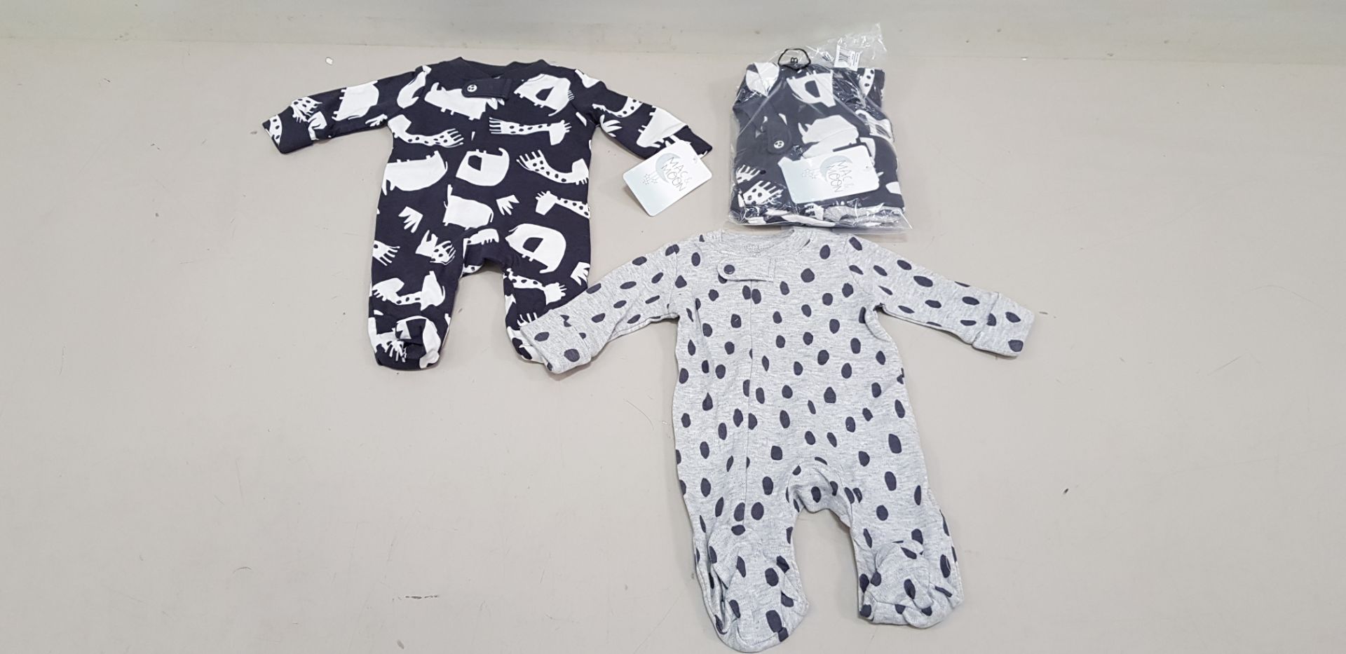 30 X BRAND NEW MAC AND MOON 2 PACK OF BABY GROWS UK SIZE 9 MONTHS
