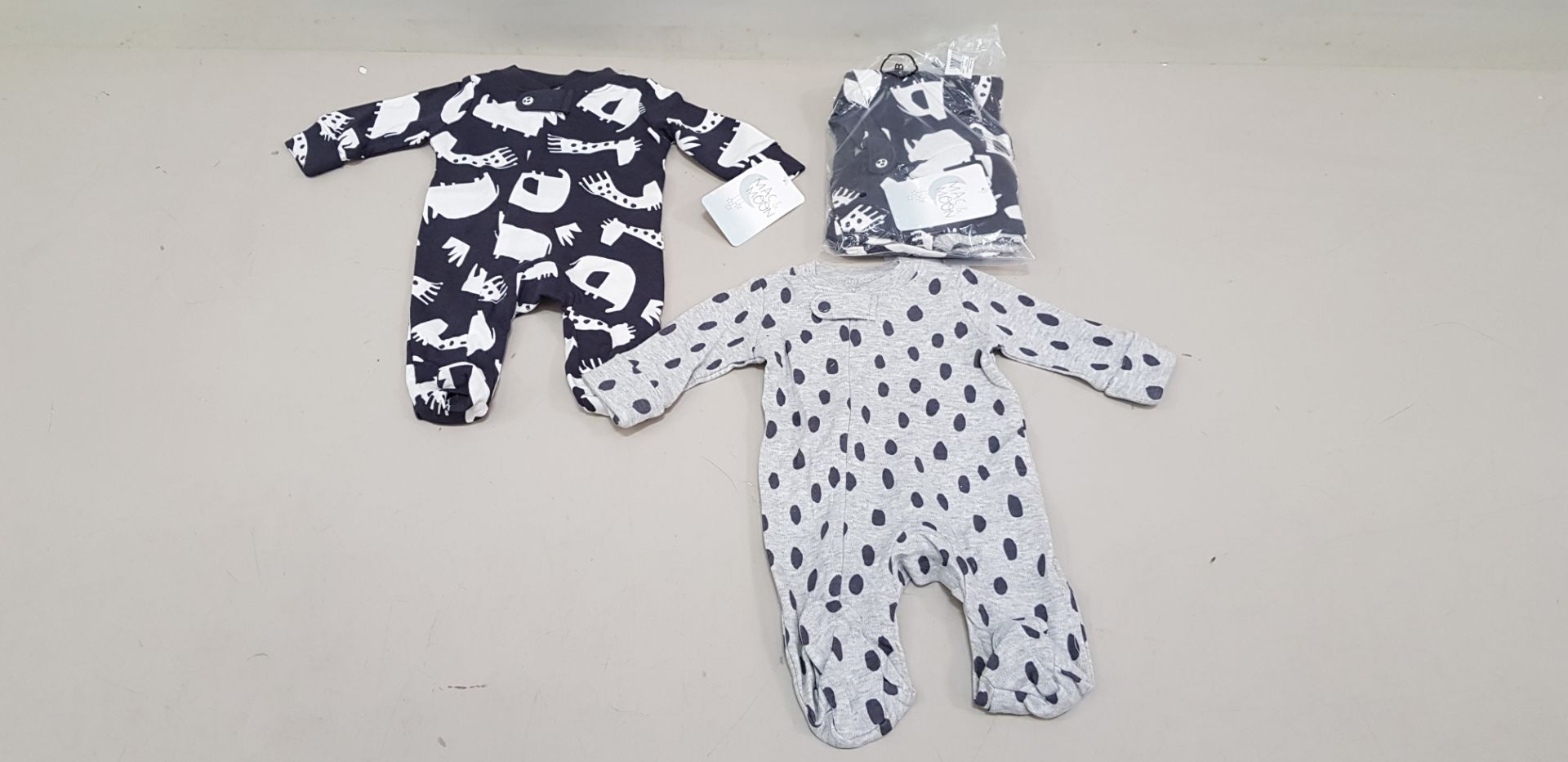 25 X BRAND NEW MAC AND MOON 2 PACK OF BABY GROWS UK SIZE 3 MONTHS
