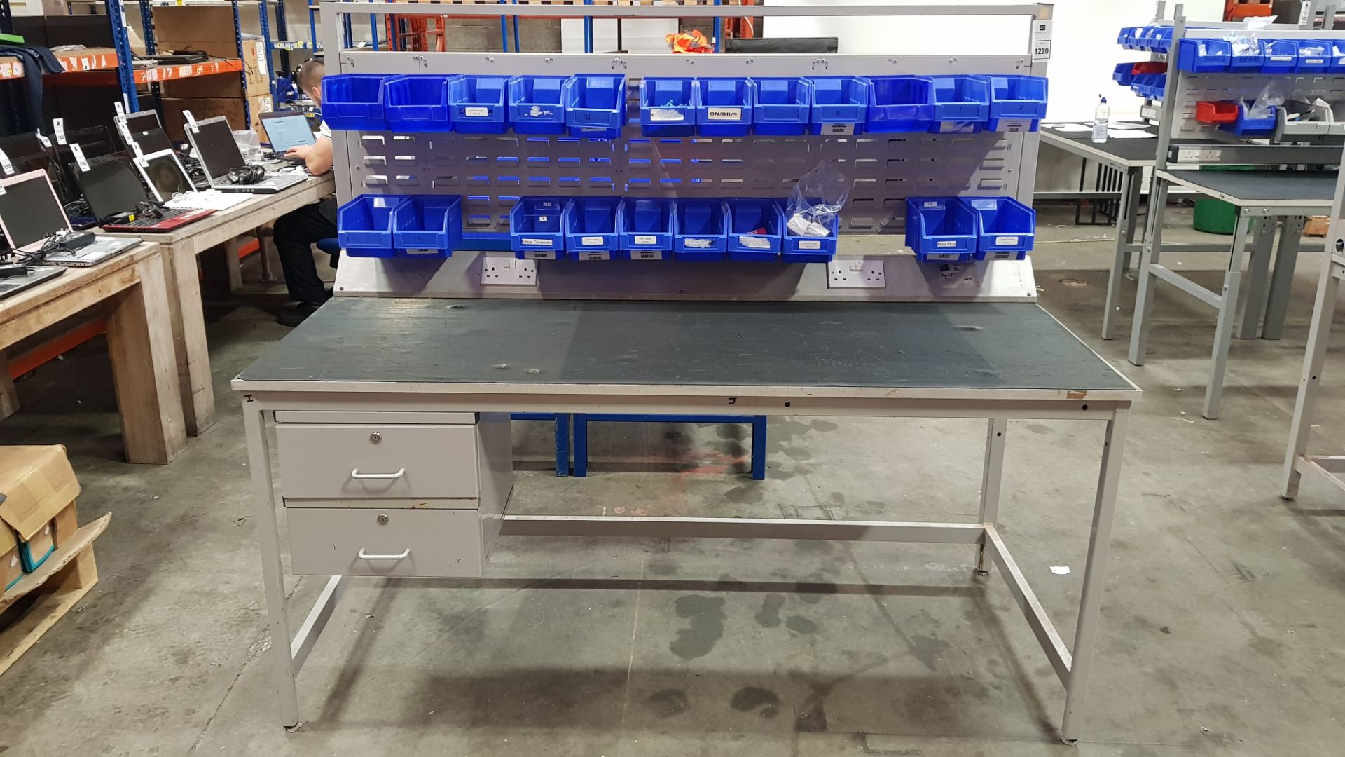 1 X INDUSTRIAL WORK BENCH WITH 2 DOUBLE SOCKETS, 2 BUILT-IN DRAWS AND HANGING TRAYS. OVERALL