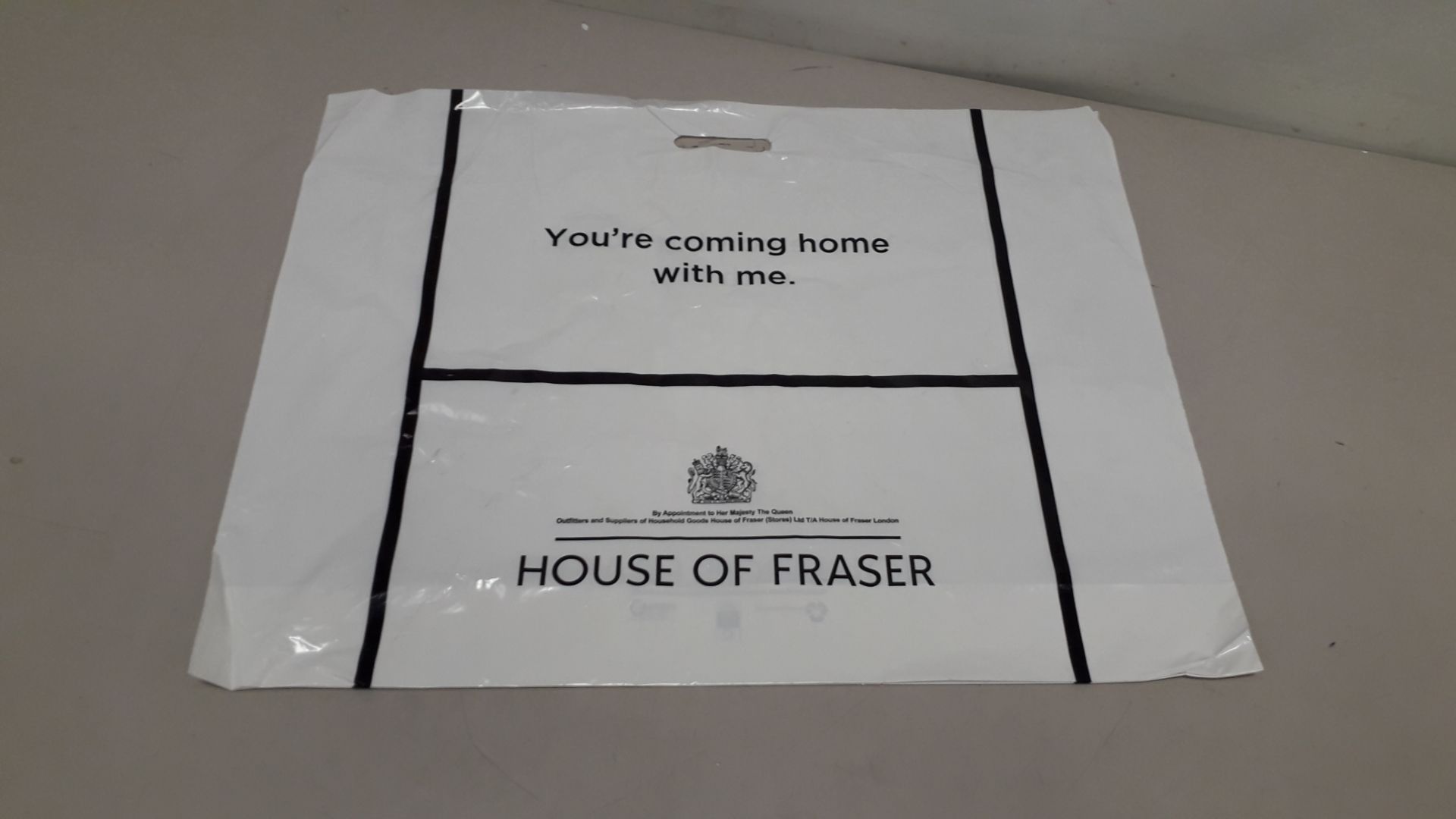 2800 X BRAND NEW HOUSE OF FRASER EXTRA LARGE CARRIER BAGS ( COMES IN 14 BOXES )