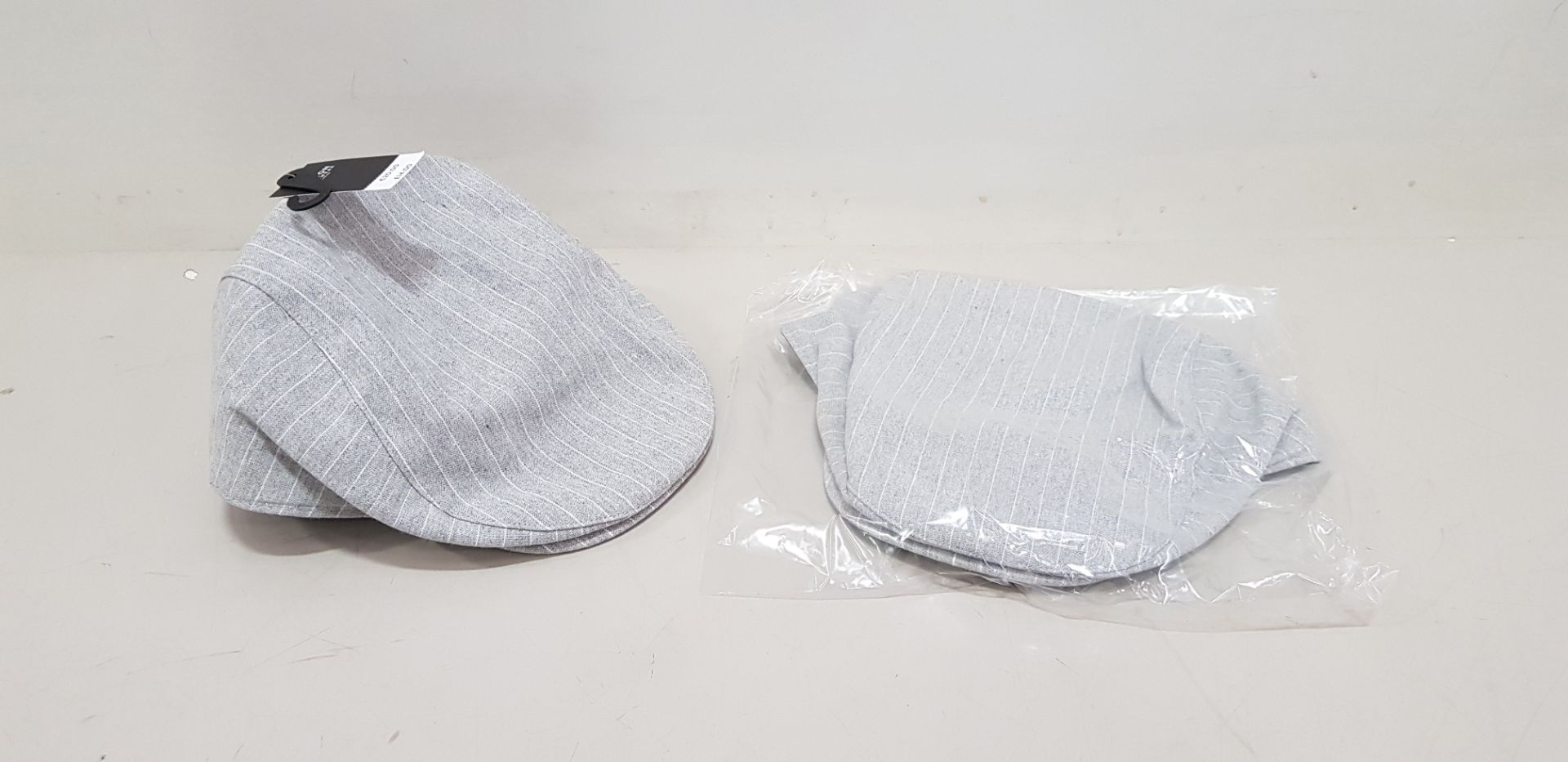 45 X BRAND NEW BURTON MENSWEAR FLAT CAPS IN GREY SIZE M/L