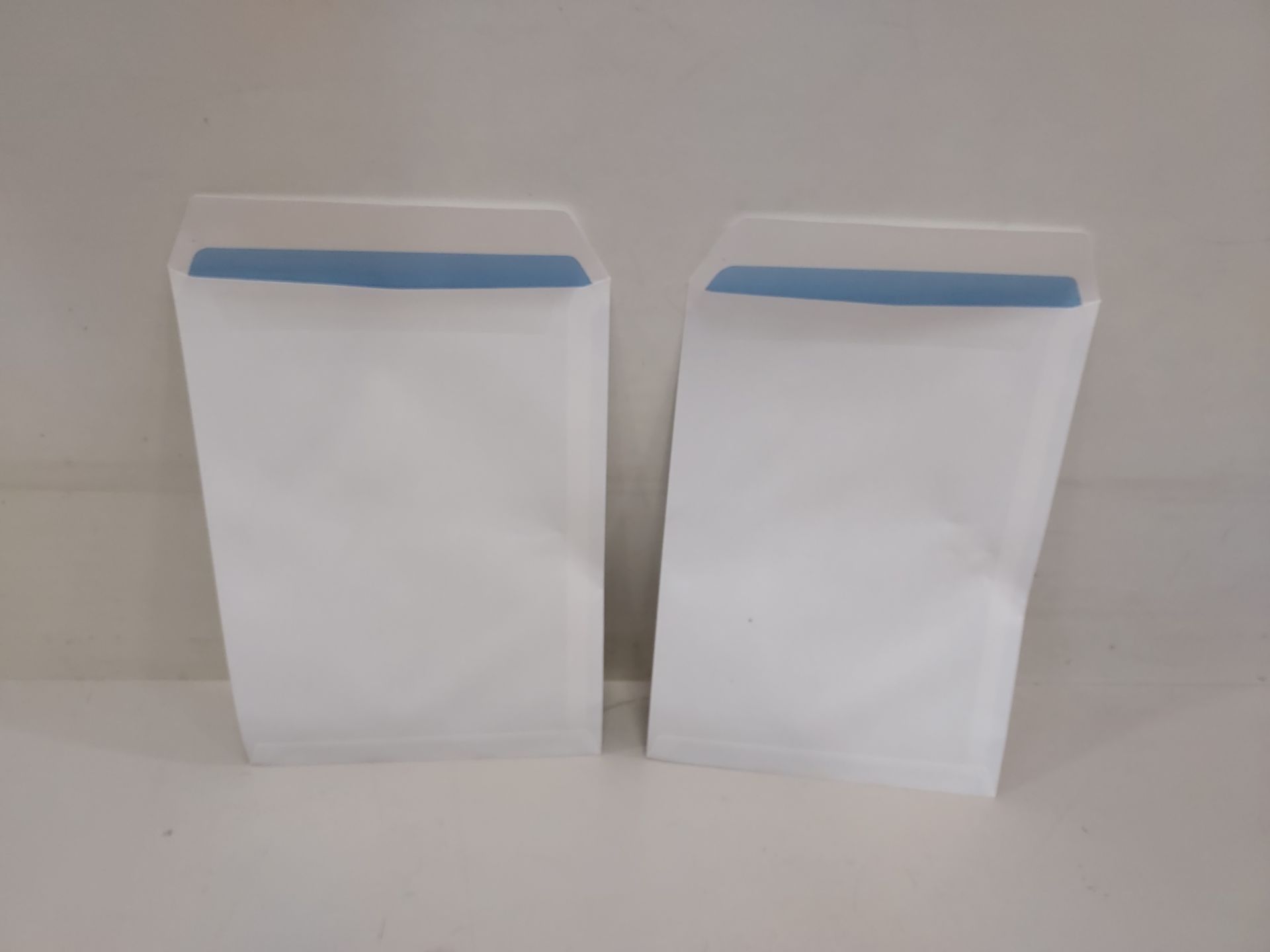 9000 + BRAND NEW ENVELOPES POCKETS - SELF SEAL- FOR A4 PAPER (c4 229 x 324) IN 36 BOXES