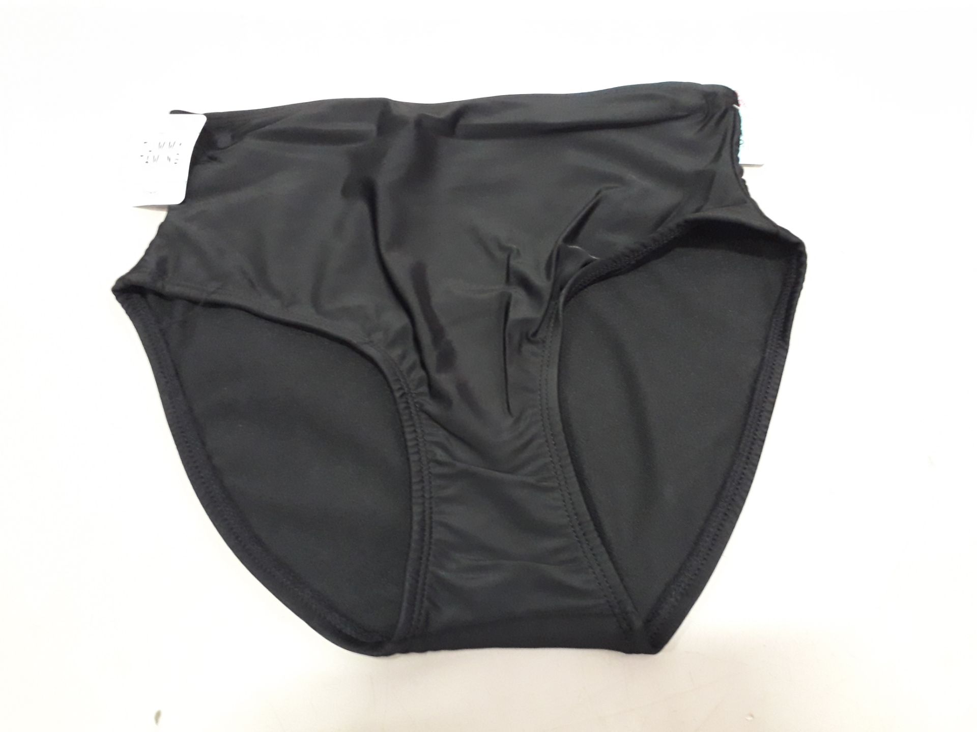 30 X BRAND NEW SPANX FULL COVERAGE BOTTOMS IN JET BLACK ALL IN SIZE ( M ) RRP $ 29.99 PP TOTAL $