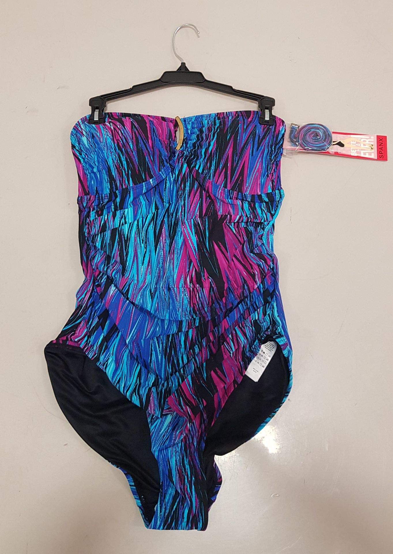 7 X BRAND NEW SPANX ONE PIECE BODYSUIT IN WAVE LENGHT STYLE AND BLUE/PURPLE IN COLOUR ALL IN (SIZE
