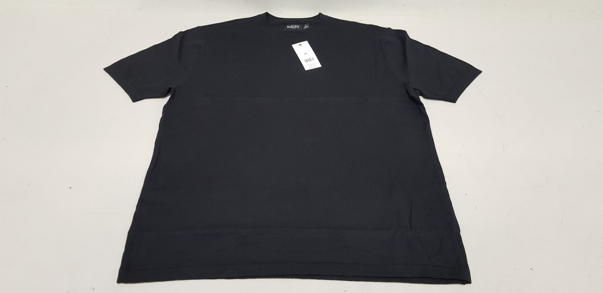 22 X BRAND NEW BURTON MENSWEAR BLACK T SHIRTS SIZE MEDIUM RRP £16.00 (TOTA RRP £352.00)