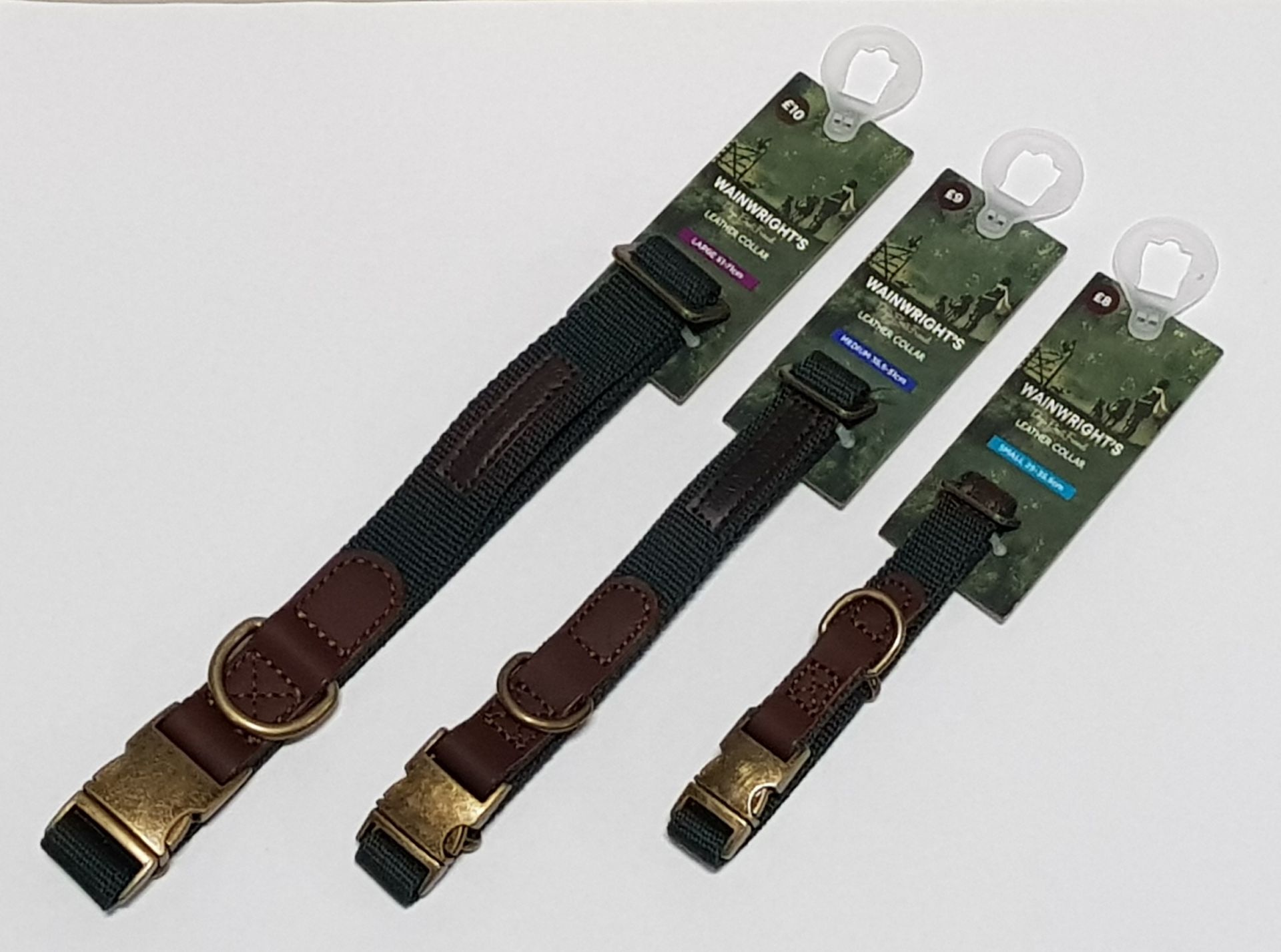 30 X BRAND NEW WAINWRIGHT'S QUALITY LEATHER / CANVAS DOG COLLARS IN 3 ASSORTED SIZES - LARGE 51-71CM