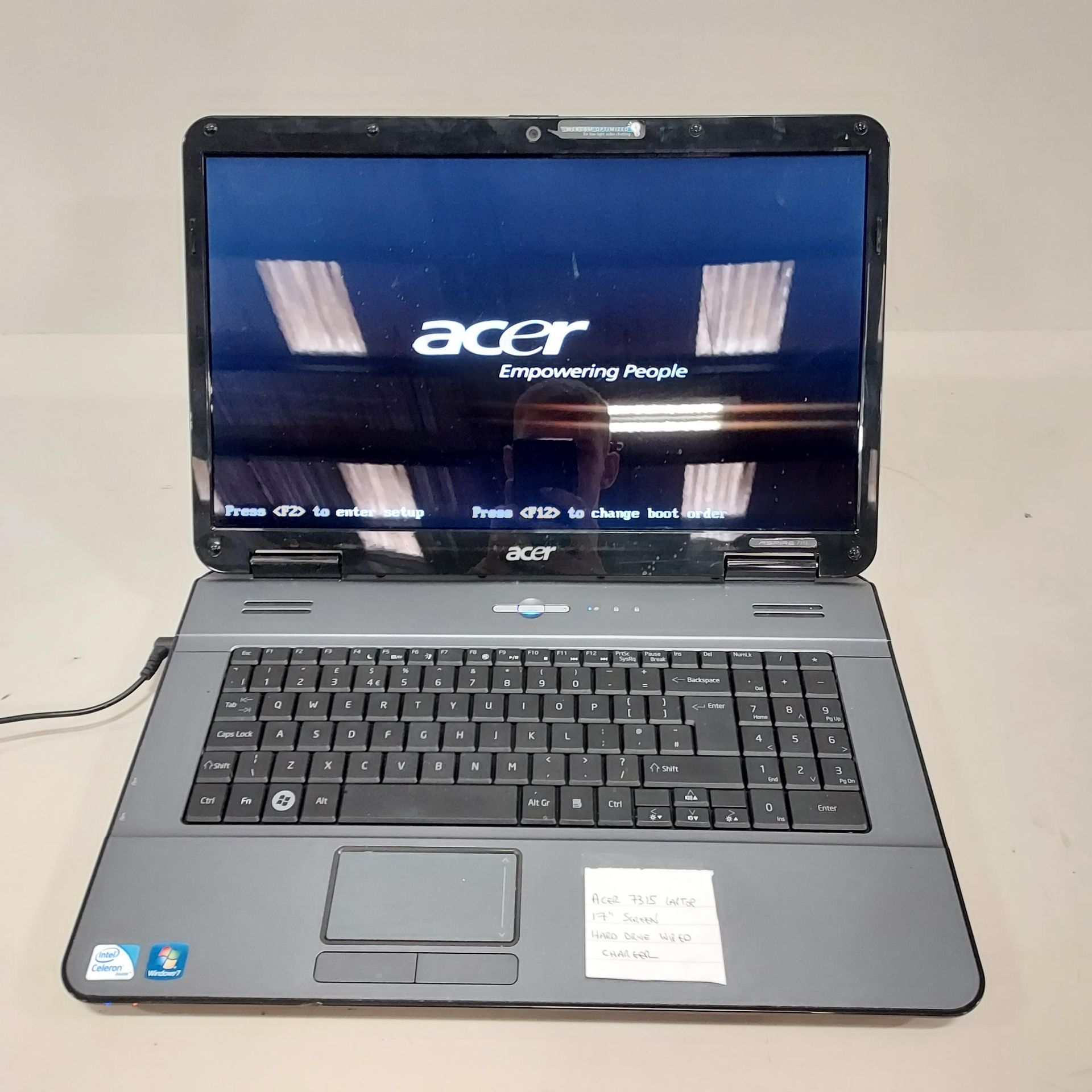 1 X ACER 7315 LAPTOP WITH 17 SCREEN - HARD DRIVE WIPED - NO OS - WITH CHARGER