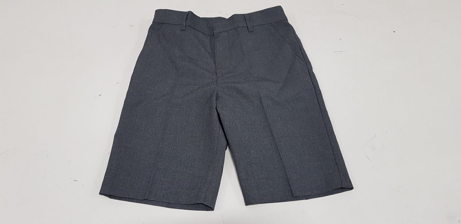 60 X BRAND NEW F&F PACKS OF 2 REGULAR FIT GREY BOYS SHORTS ALL IN SIZE (8-9 YRS ) RRP £ 7 .00 (