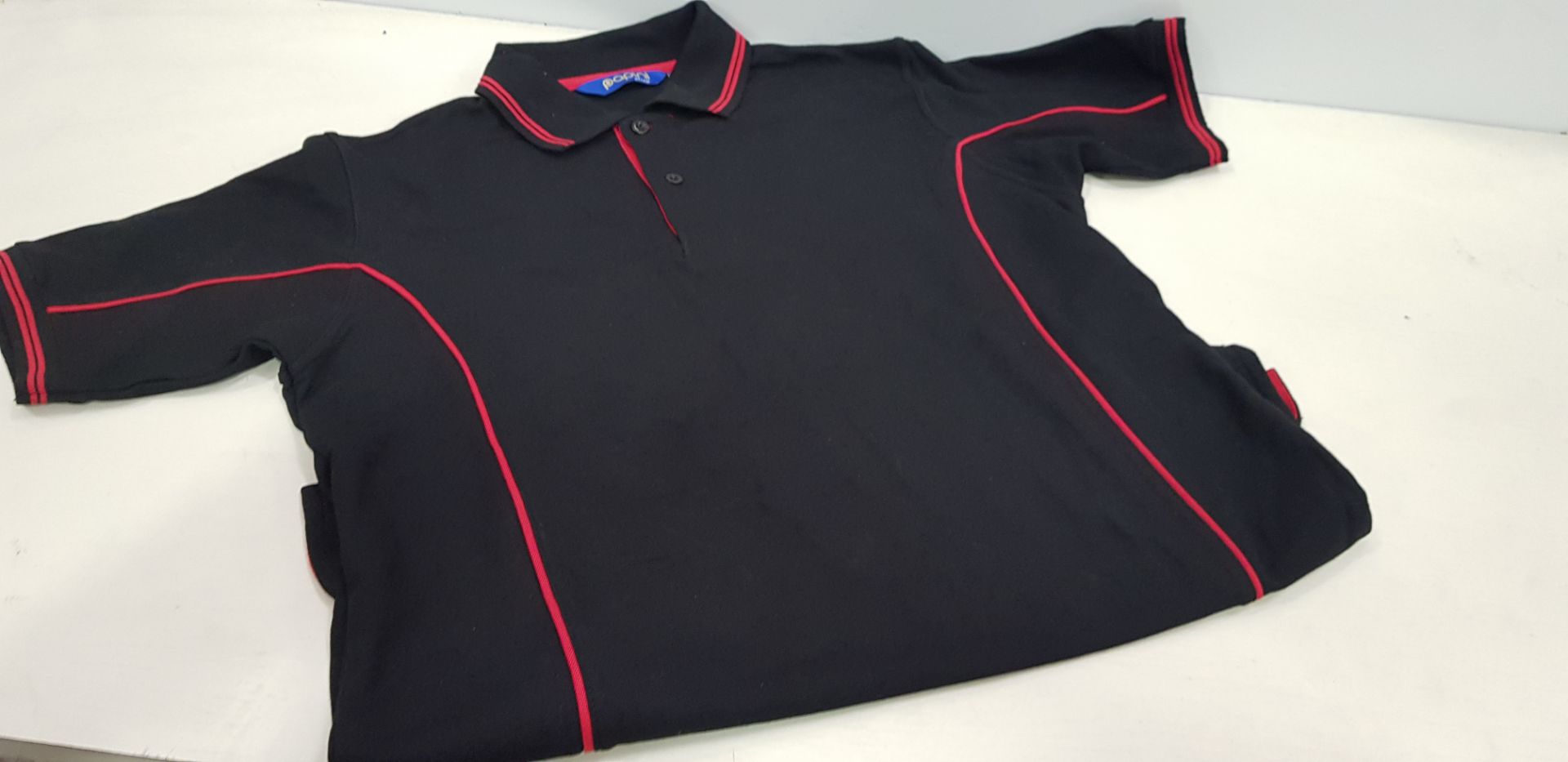 47 X BRAND NEW PAPINI POLO SHIRTS IN RED / BLACK SIZE XS