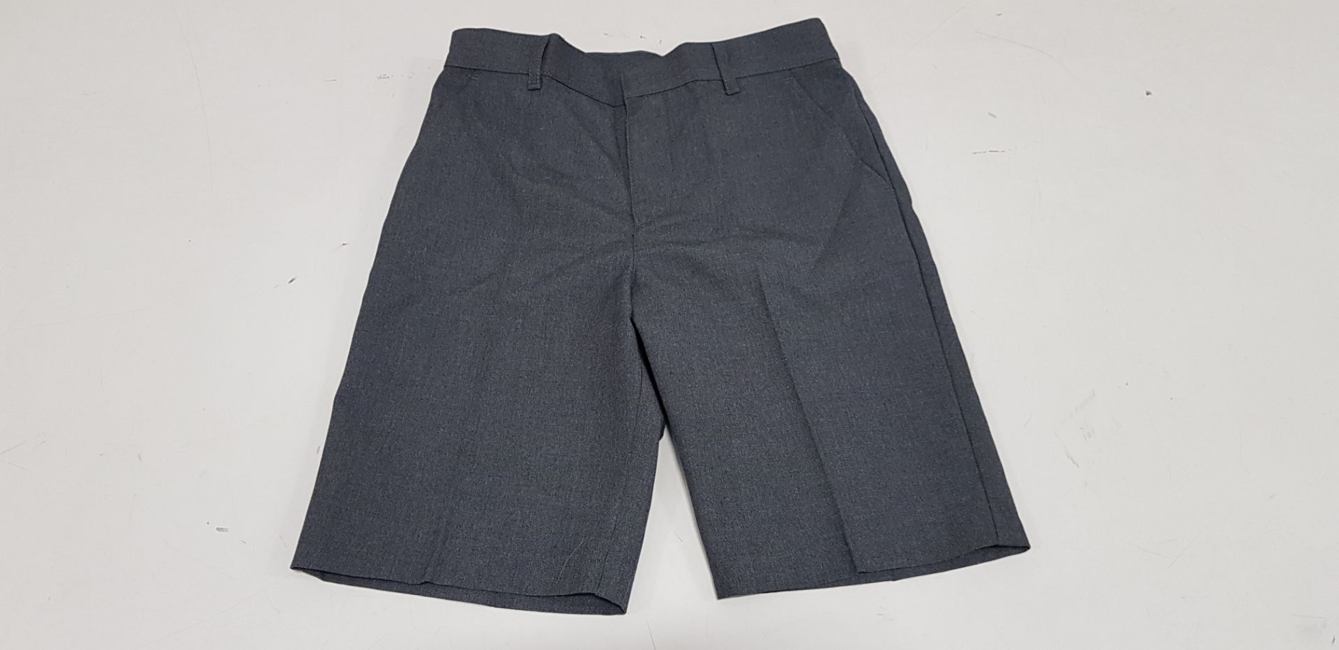 60 X BRAND NEW F&F PACKS OF 2 REGULAR FIT GREY BOYS SHORTS ALL IN SIZE (8-9 YRS ) RRP £ 7 .00 (