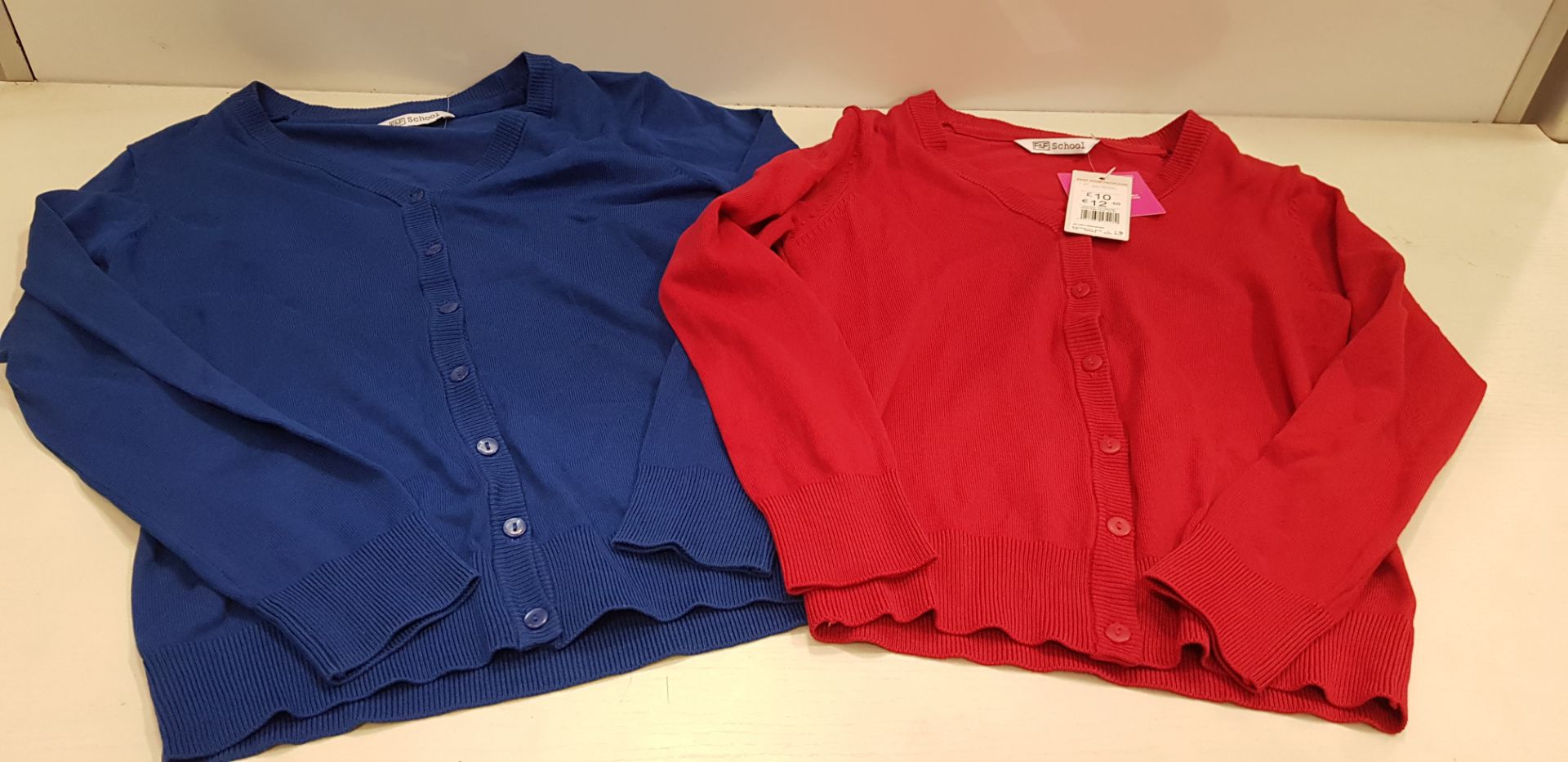 60 X BRAND NEW F&F PACK OF 2 GIRL / BOY COTTON RICH CARDIGENS / JUMPERS ( 40 X RED , 20 X BLUE ) ALL