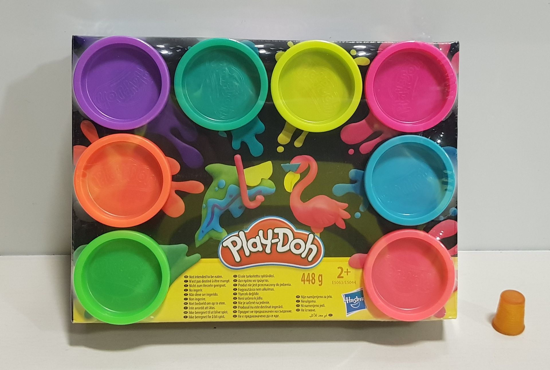32 X BRAND NEW PLAY-DOH 8 PACK ASSORTED NEON POTS - STARTER PACKS - IN 8 BOXES