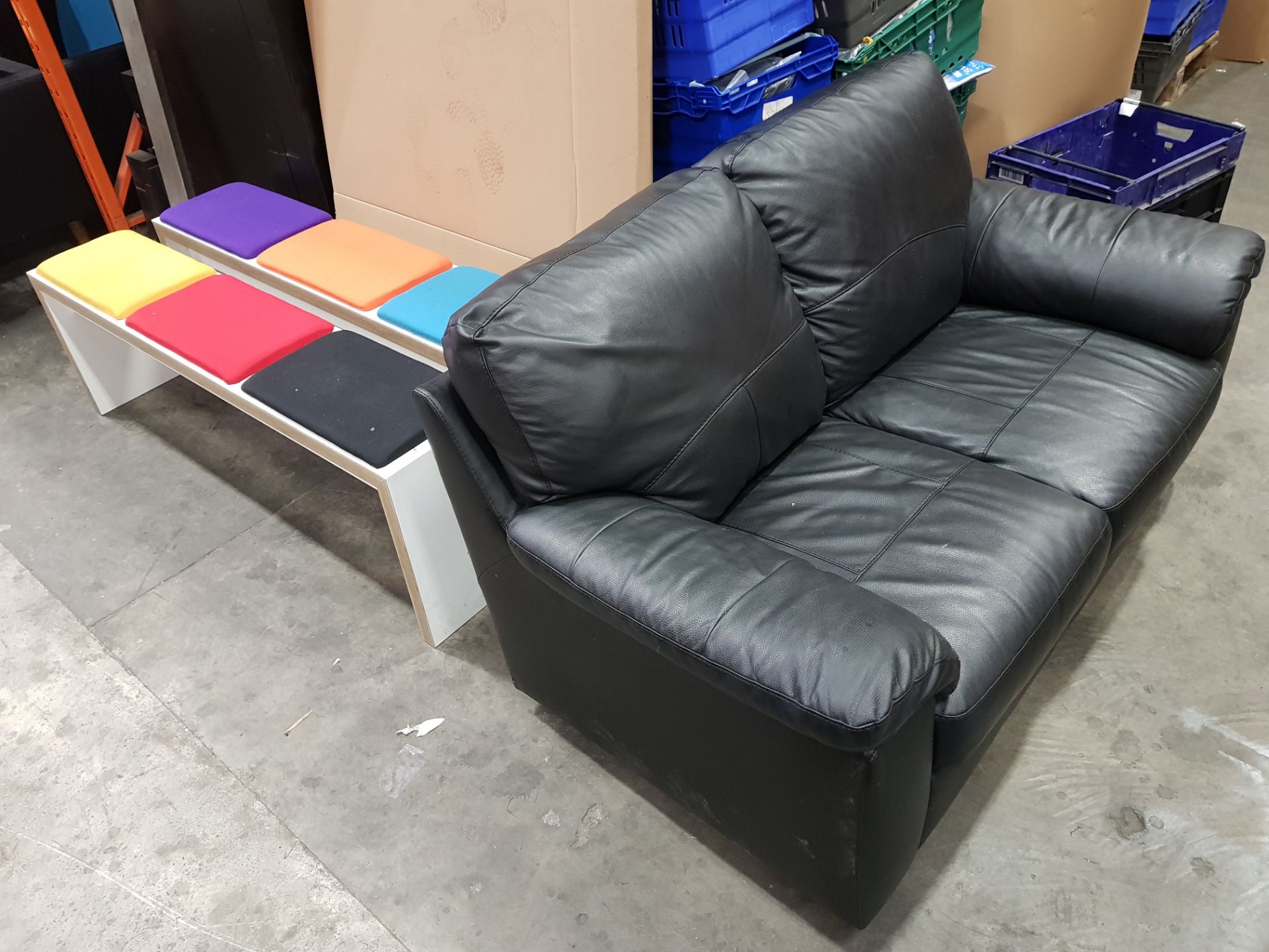 3 PIECE MIXED LOT TO INCLUDE 2 X CUSHIONED 3 SEATER BENCHES IN VARIOUS COLOURS 1 X 2 SEATER