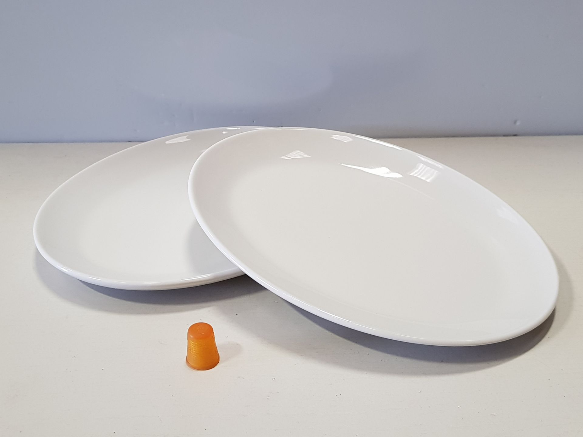 84 X STEELITE SIMPLICITY WHITE OVAL COUPE PLATE 25.5CM 10'' IN 7 BOXES