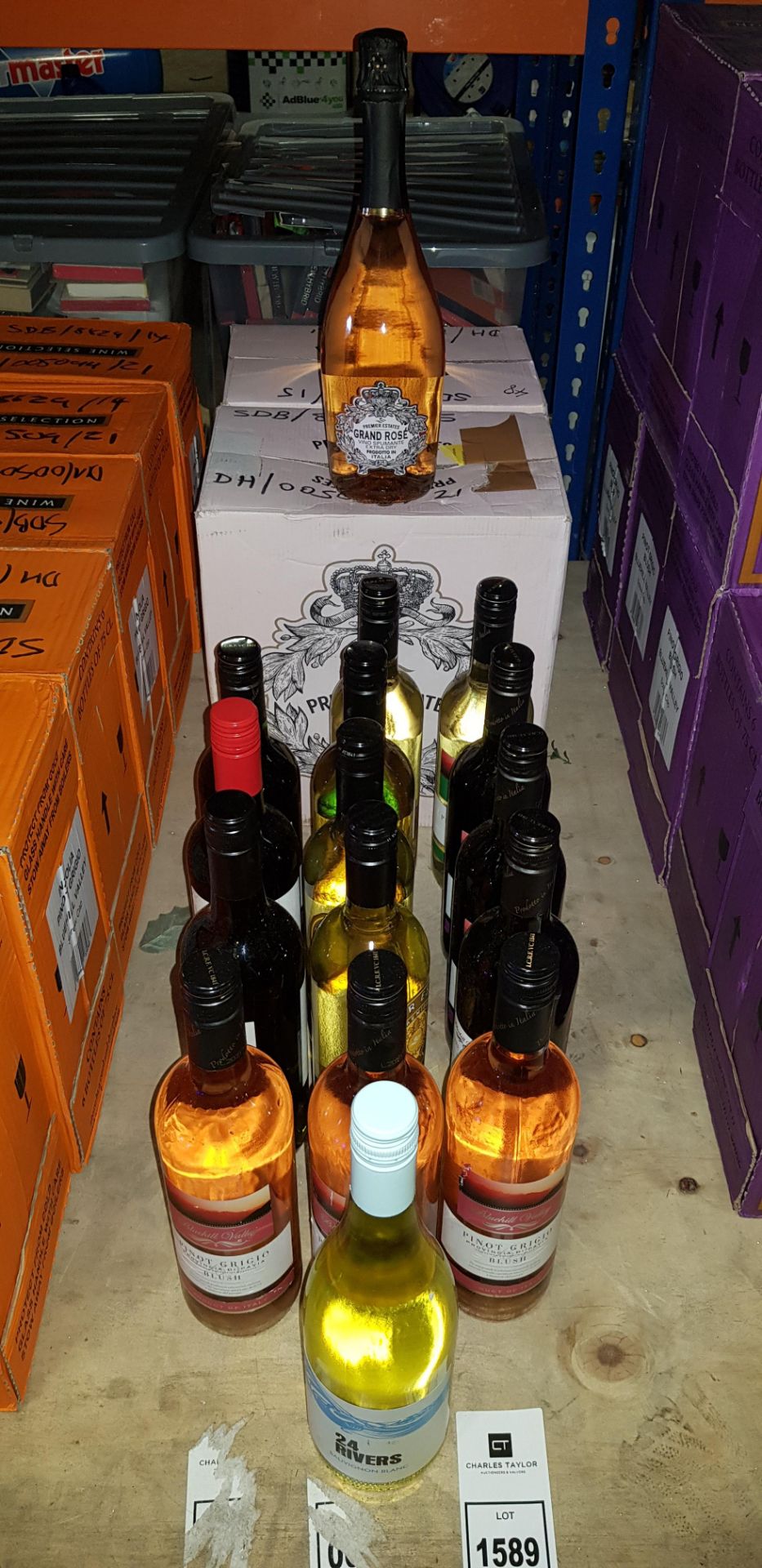 28 X MIXED ALCOHOL LOT CONTAINING 12 X PREMIER ESTATE GRAND ROSE VINO SPUTMANTE ( 750 ML ) -( 11%