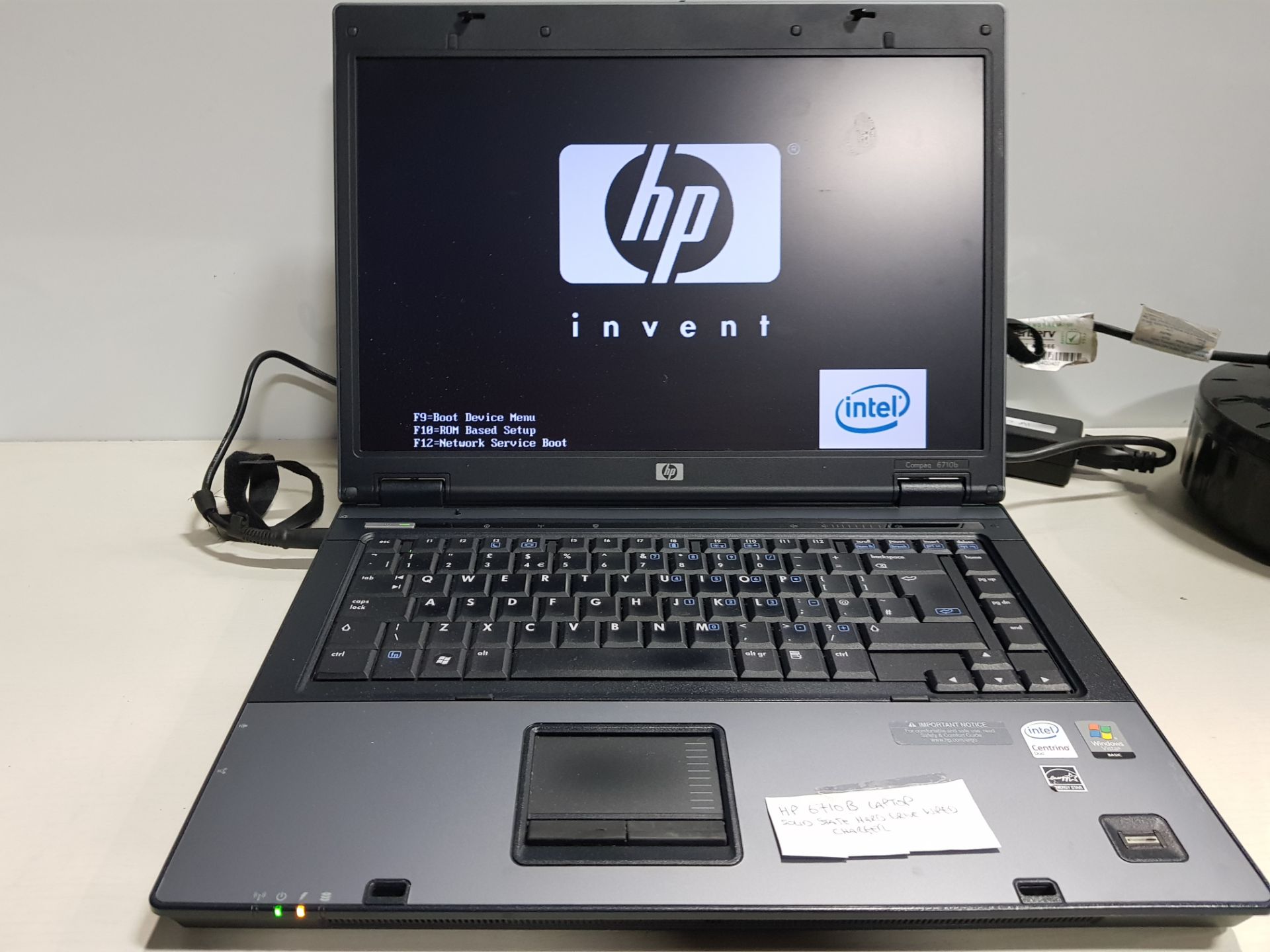 1 X HP 6710B LAPTOP SOLID STATE NO O/S WITH CHARGER