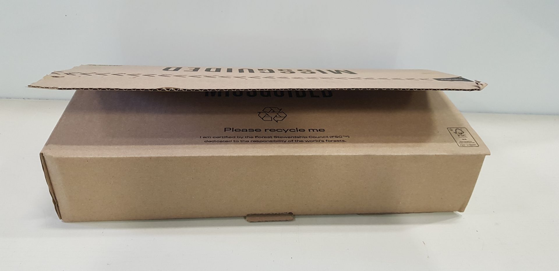 960 X BRAND NEW MISSGUIDED PACKAGING BOXES (DIMENSIONS 38L X 16.5W X 8D CM) ON FULL PALLET