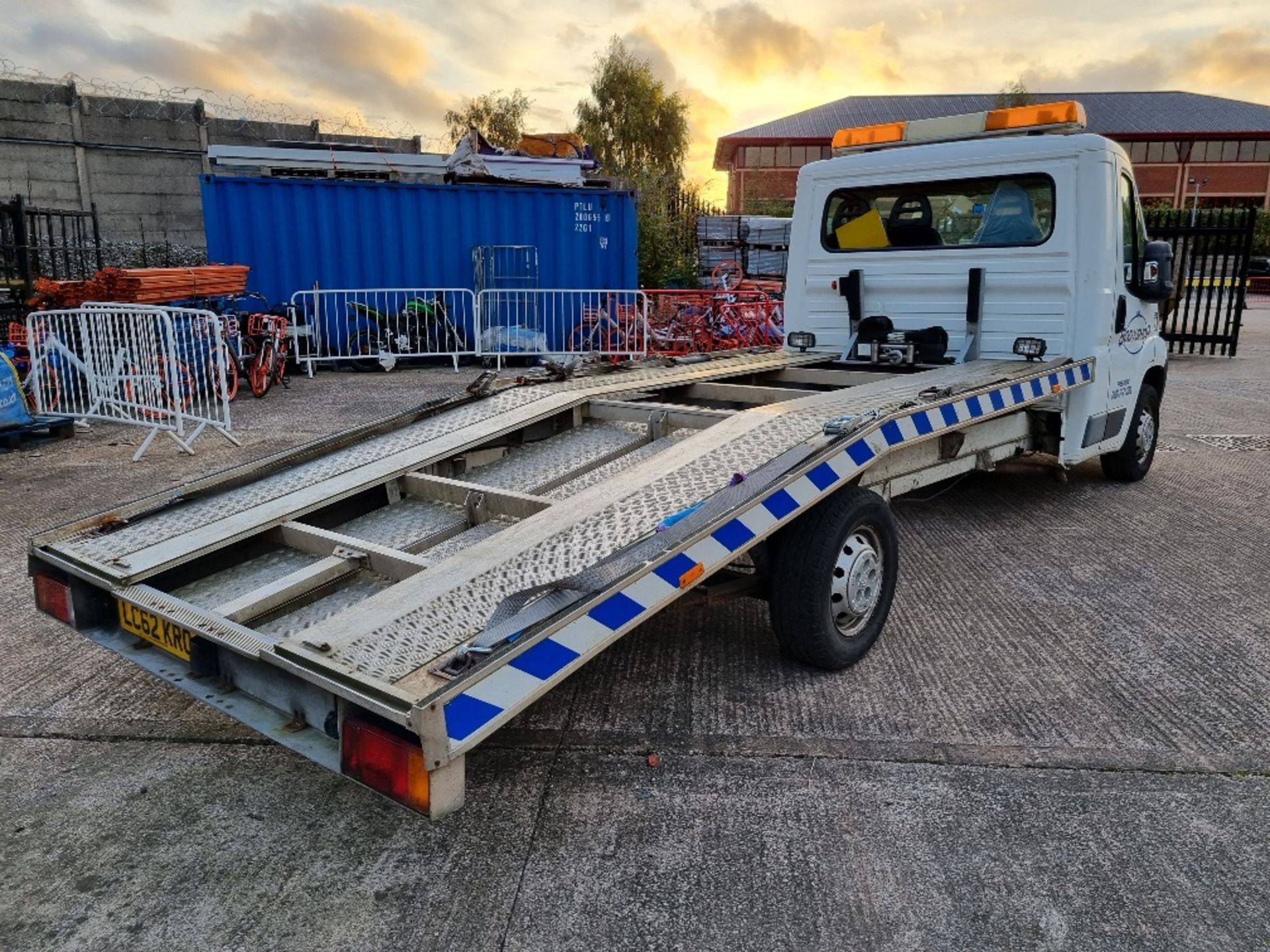 WHITE CITROEN RELAY 35 L3 HDI. ( DIESEL ) Reg : LC62KRO Details: CITROEN RELAY 35 L3 HDI 2198CC - Image 3 of 7