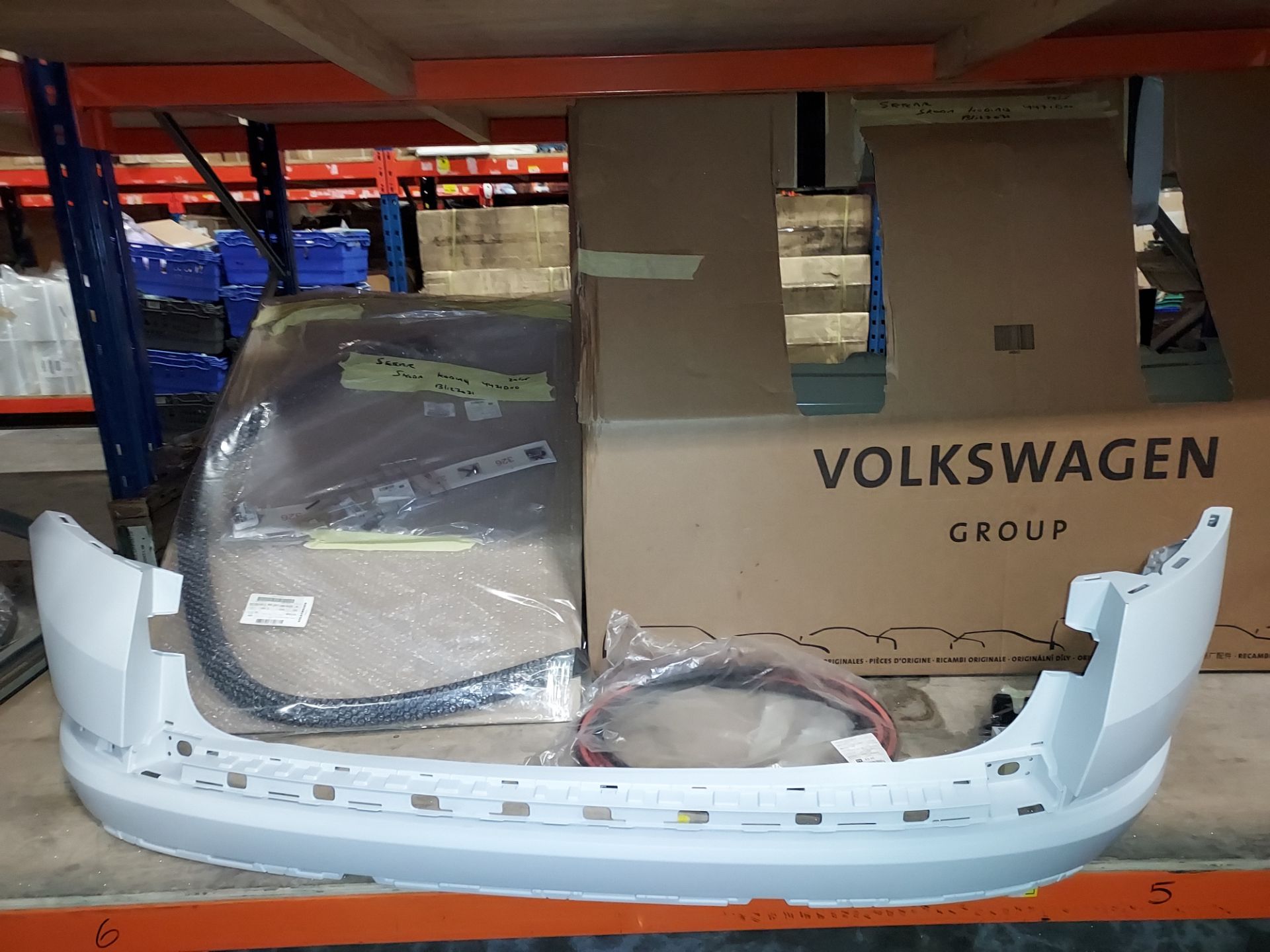 11 PIECE BRAND NEW GENUINE SKODA CAR PARTS TO INCLUDE SKODA KODIAQ REAR BUMPER INCLUDES 2 SECTIONS , - Image 2 of 2