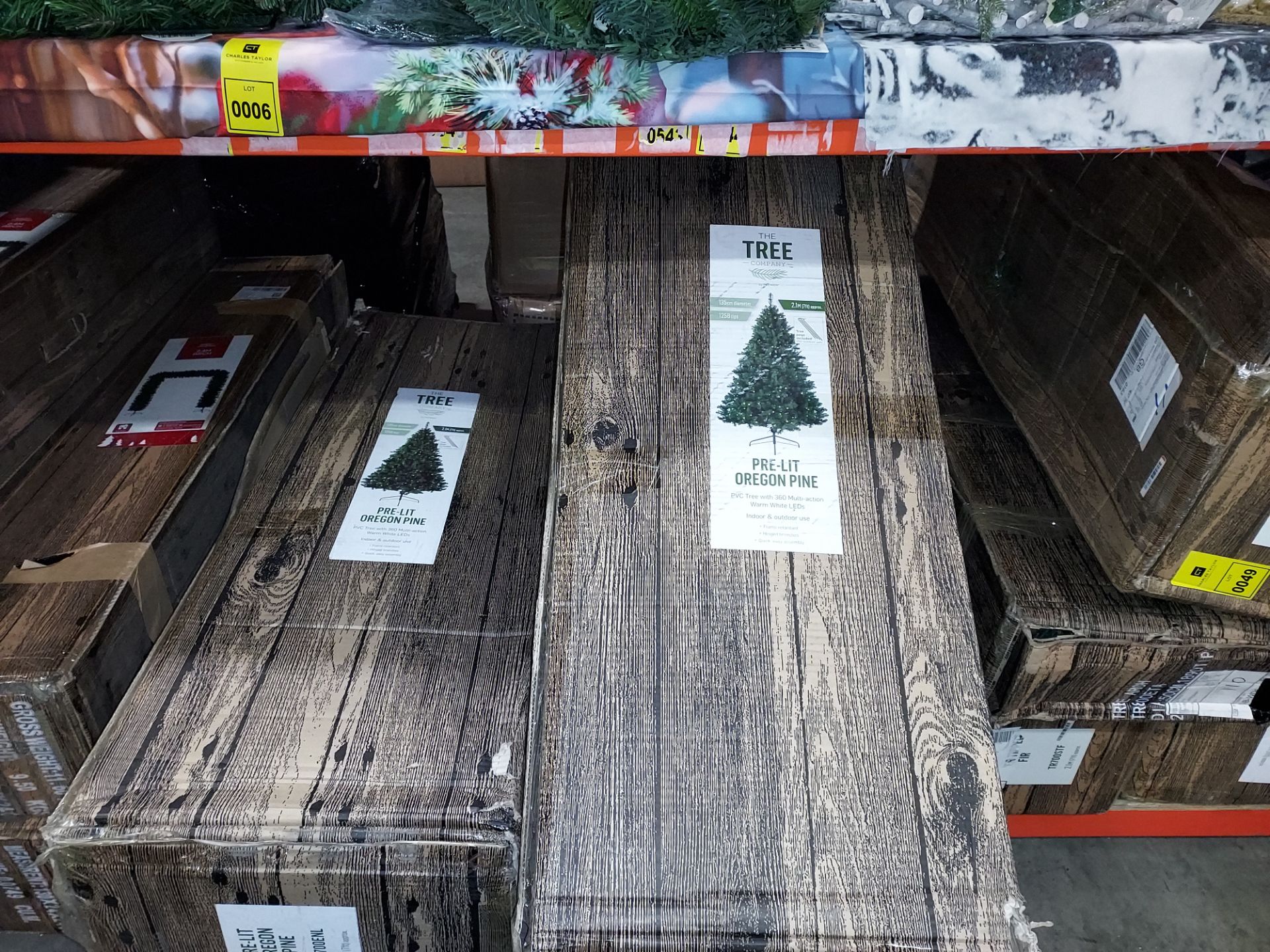 5 X 2.4 M PRE-LIT OREGON PINE CHRISTMAS TREE - IN 5 BOXES PLEASE NOTE THIS IS ALL CUSTOMER