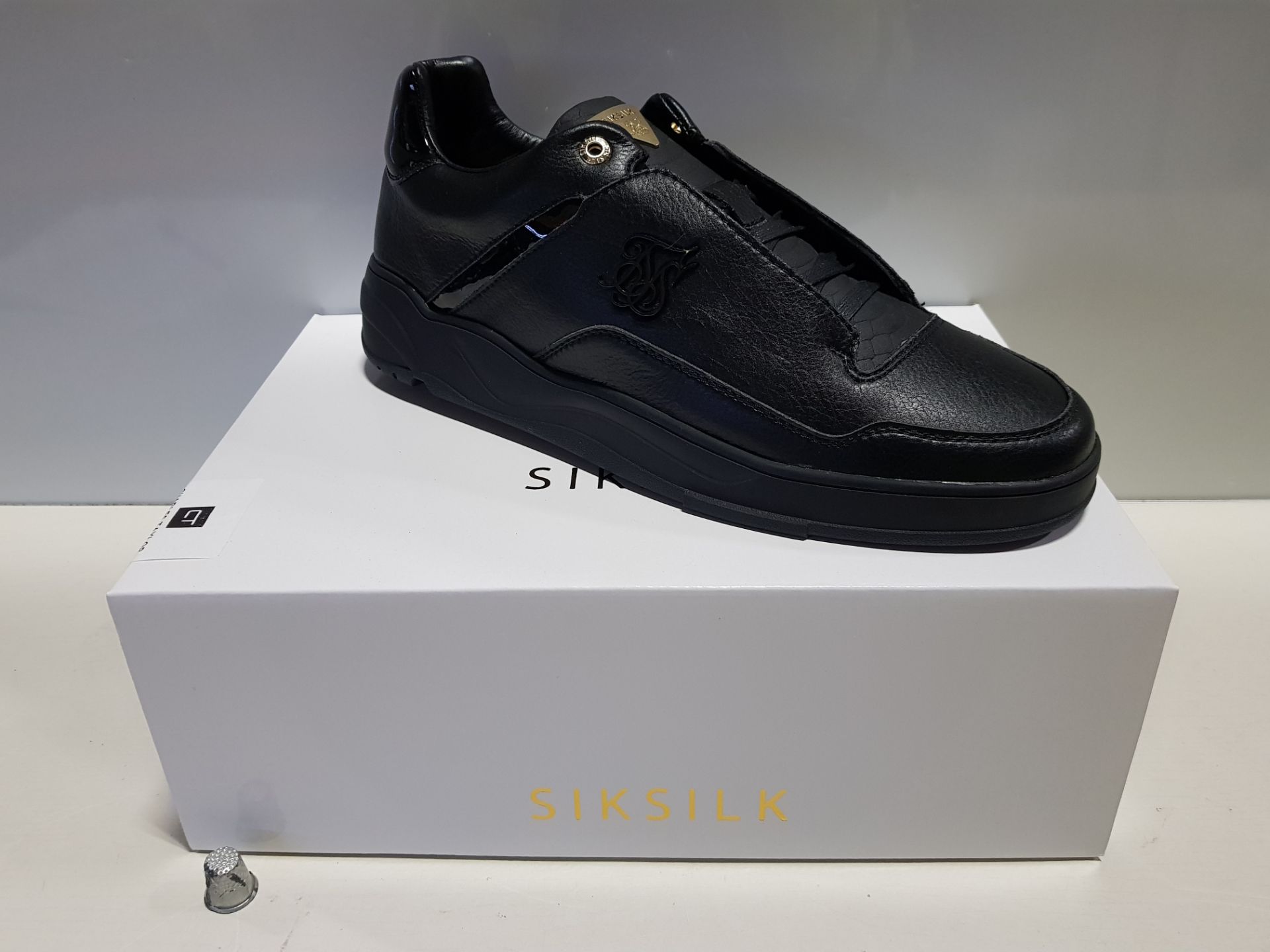 4 X BRAND NEW SIK SILK BLAZE LUX IN BLACK AND GOLD - IN SIZE UK 8 - ( SS-16120 )