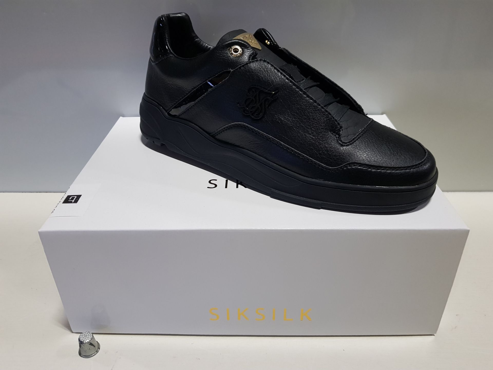 5 X BRAND NEW SIK SILK BLAZE LUX IN BLACK AND GOLD - IN SIZE UK 11 - ( SS-16120 )