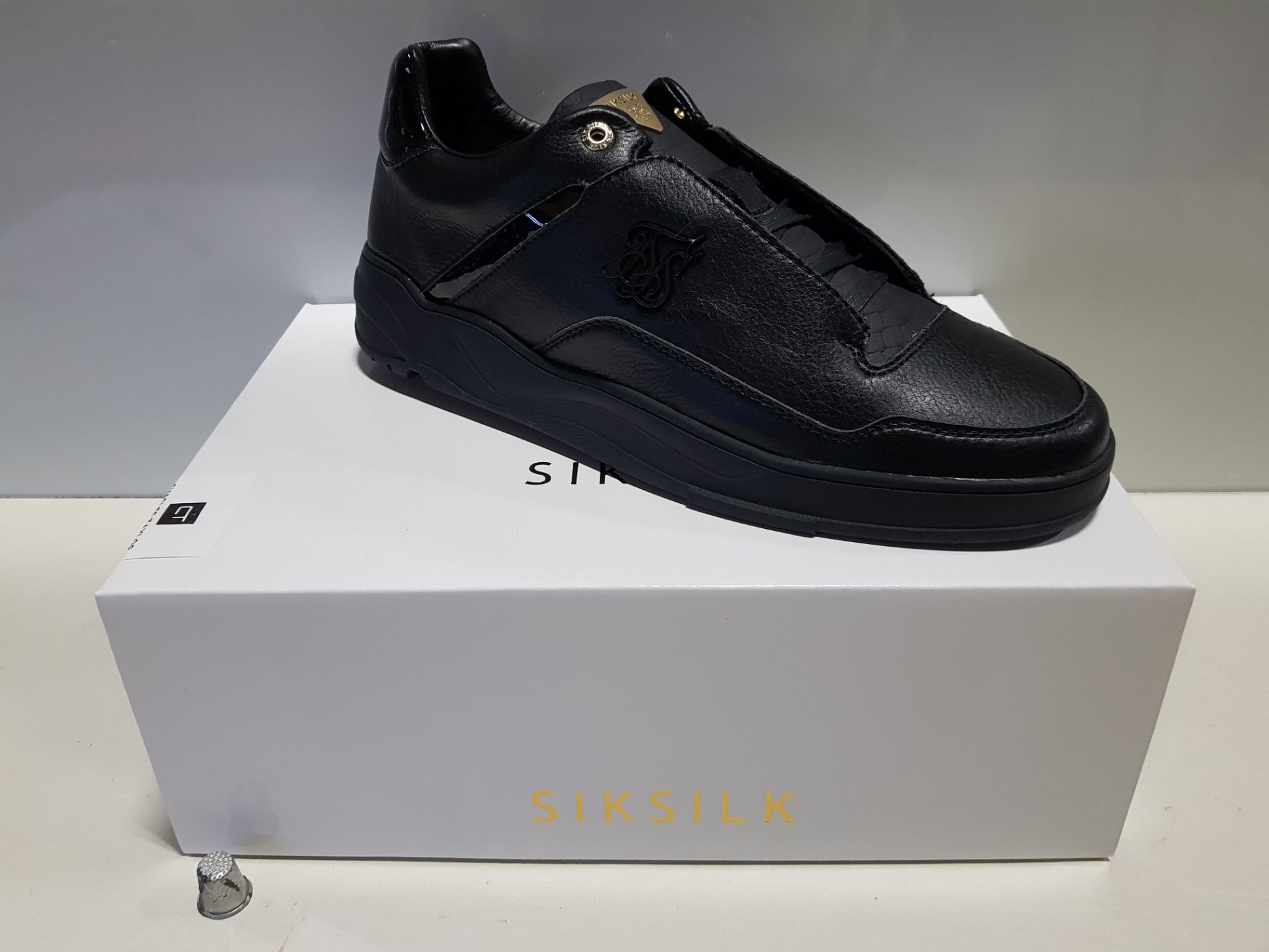 4 X BRAND NEW SIK SILK BLAZE LUX IN BLACK AND GOLD - IN SIZE UK 11 - ( SS-16120 )