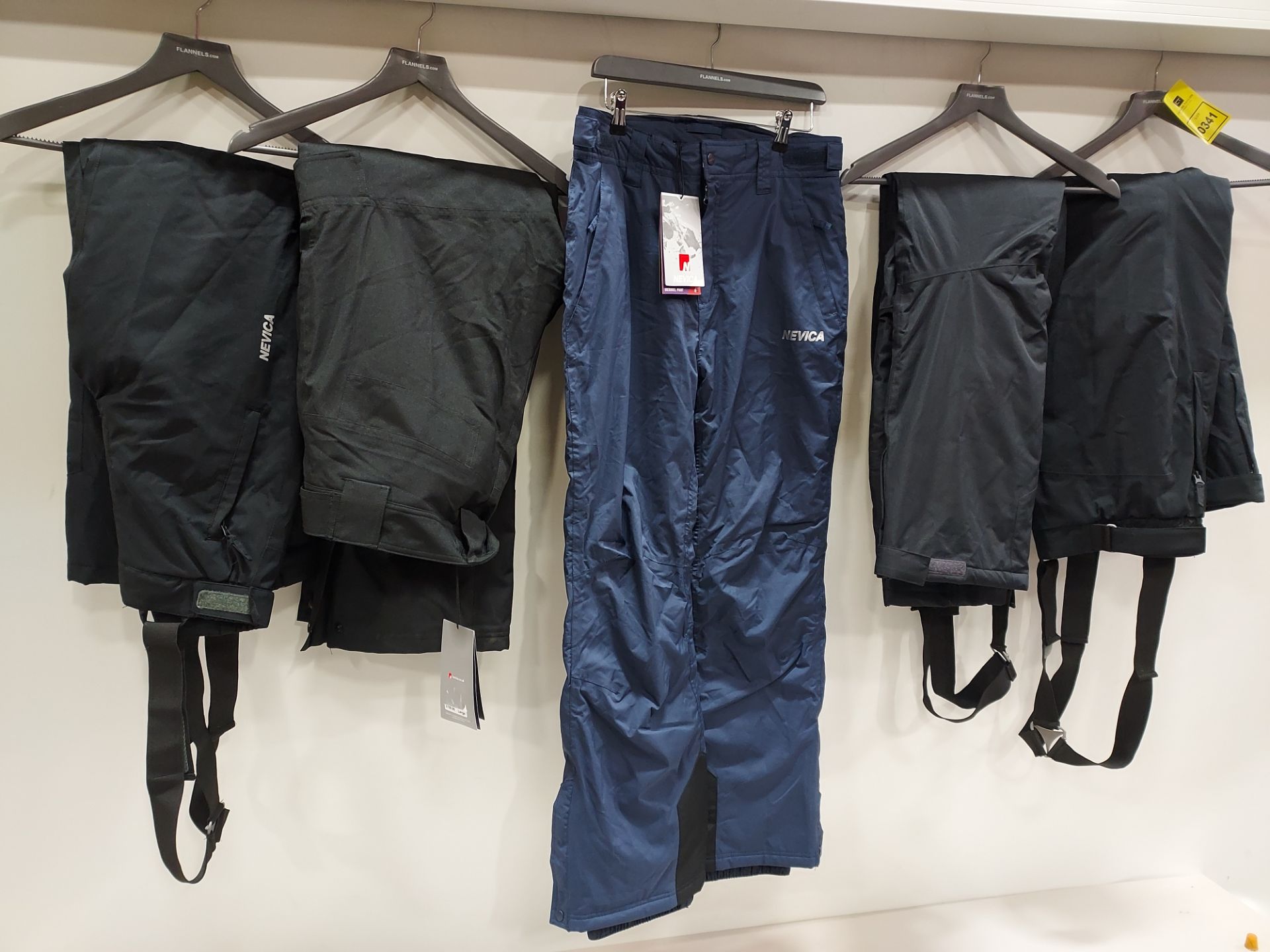 5 X BRAND NEW SKI PANTS IN VARIOUS STYLES AND SIZES TO INCLUDE 1 X NEVICA MERIBEL NAVY PANTS IN SIZE