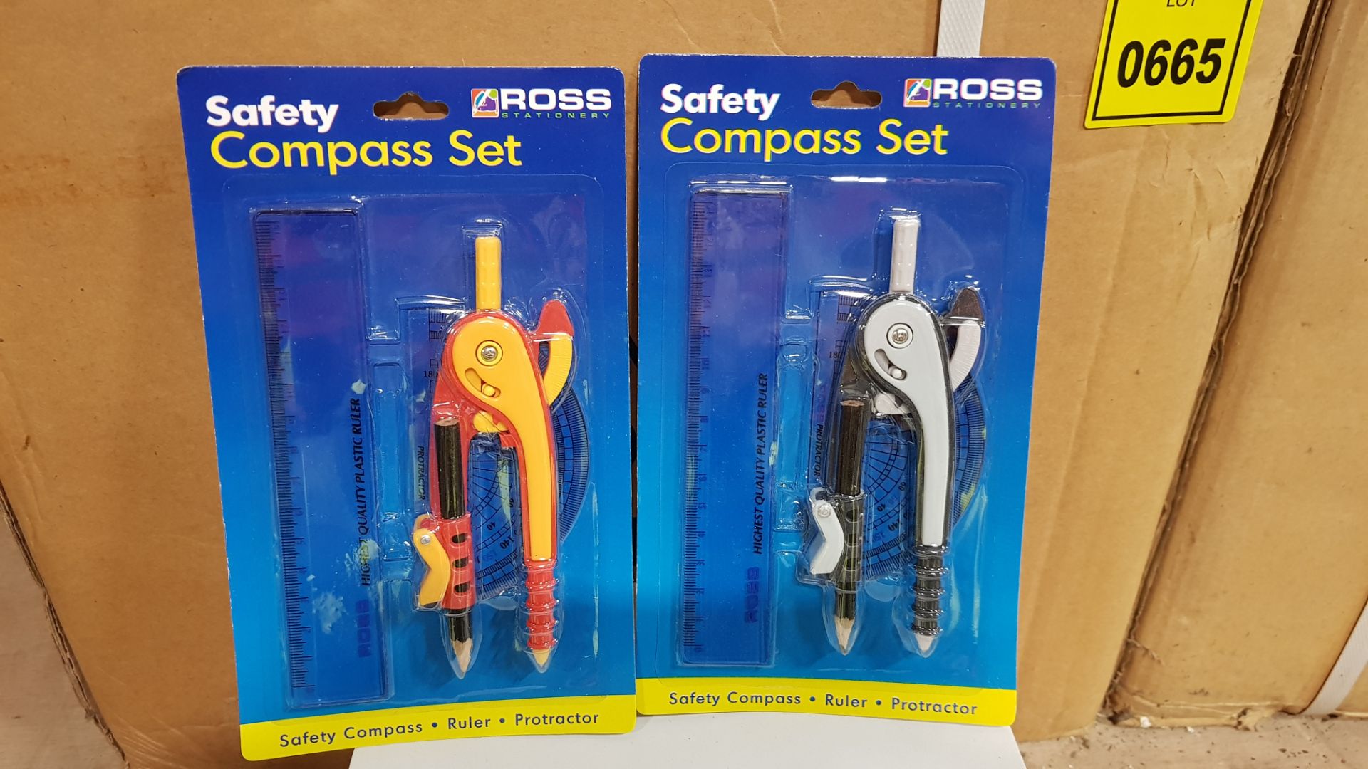 864 X BRAND NEW SAFETY COMPASS SETS - IN VARIOUS COLOURS - IN 6 BOXES -