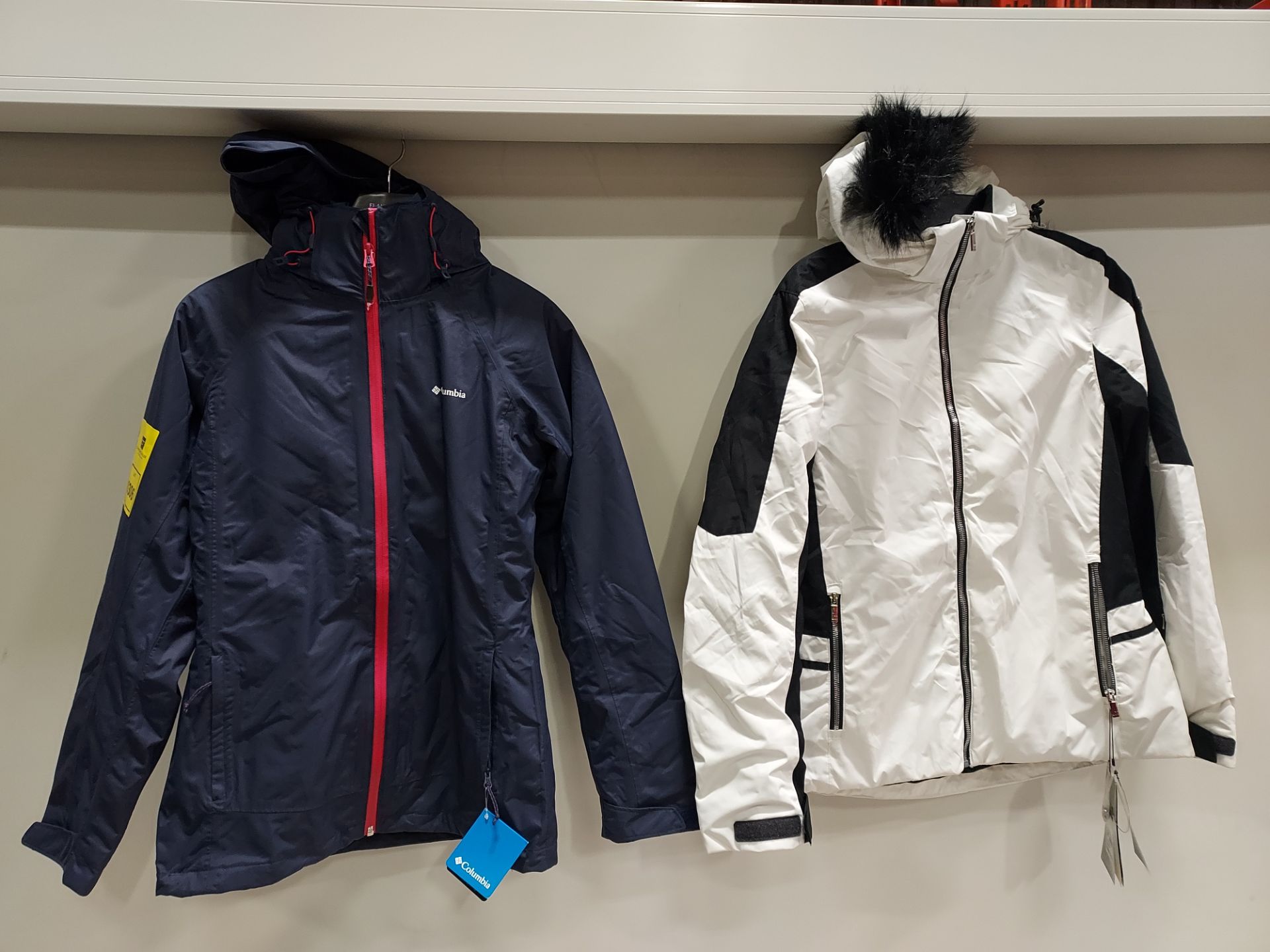 2 X BRAND NEW WINTER JACKETS TO INCLUDE NEVICA MERIBELWHITE / BLACK JACKET - SIZE UK 16 (XL) £149.99