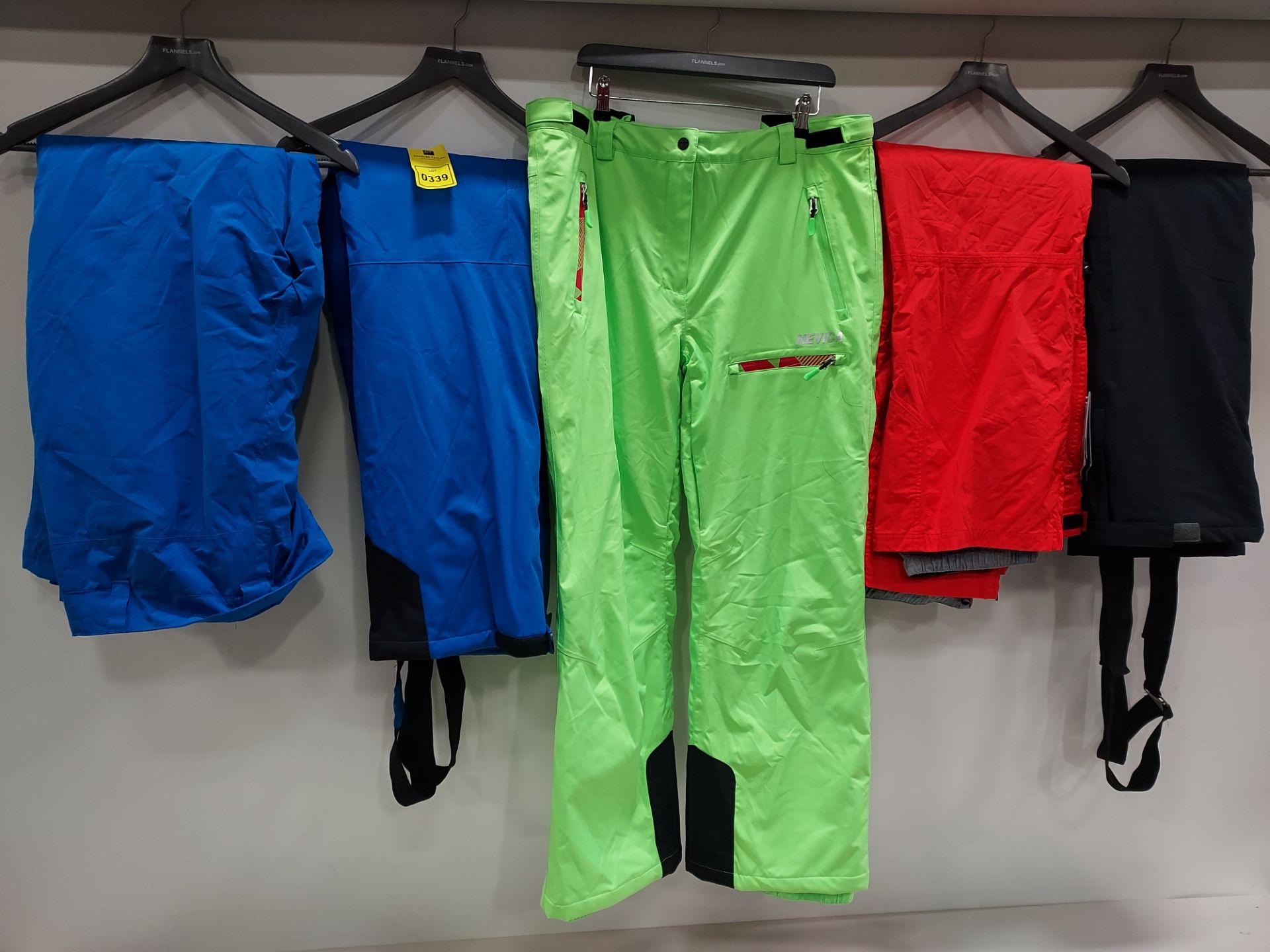 5 X BRAND NEW SKI PANTS IN VARIOUS STYLES AND SIZES TO INCLUDE TRESSPASS TP50 IN BLACK IN SIZE XXL ,