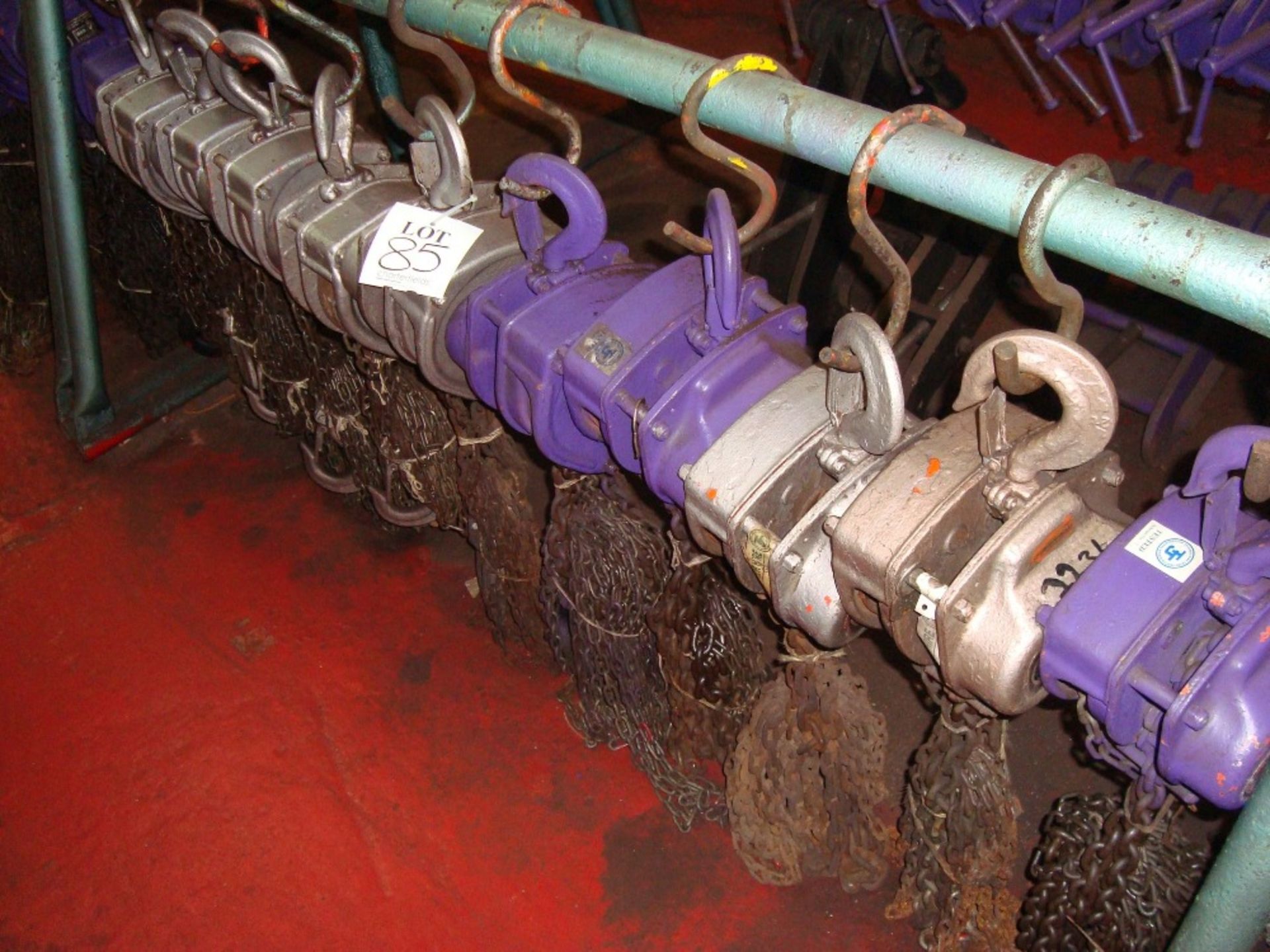 A large quantity of 2 tonne to 5 tonne manual chain blocks, approximately 220, as lotted - Image 2 of 16