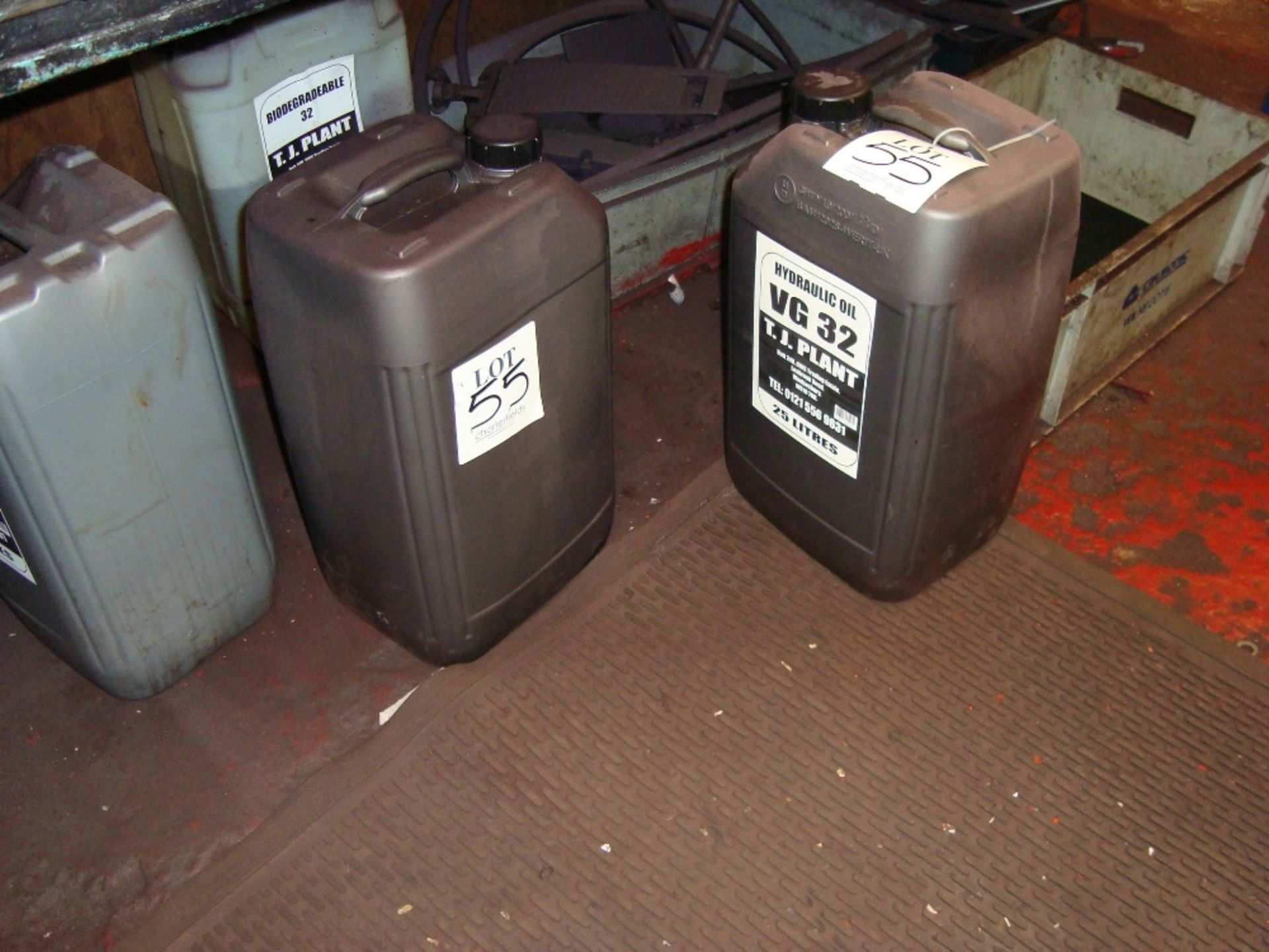 A quantity of hydraulic oil in 25 litre tubs