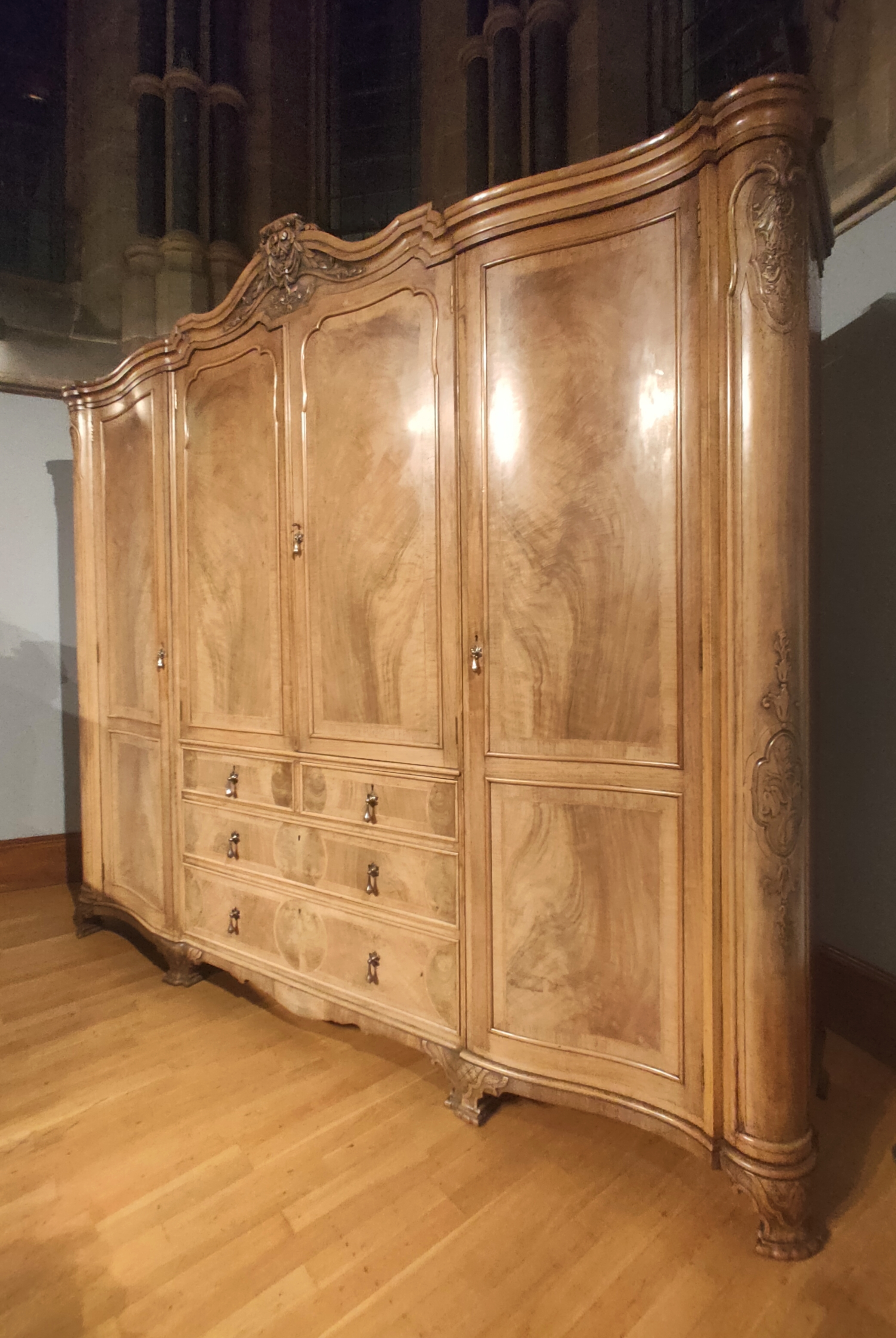 Whytock & Reid Walnut Wardrobe - built for Coco Chanel in Rosehall 1926 - Image 5 of 14