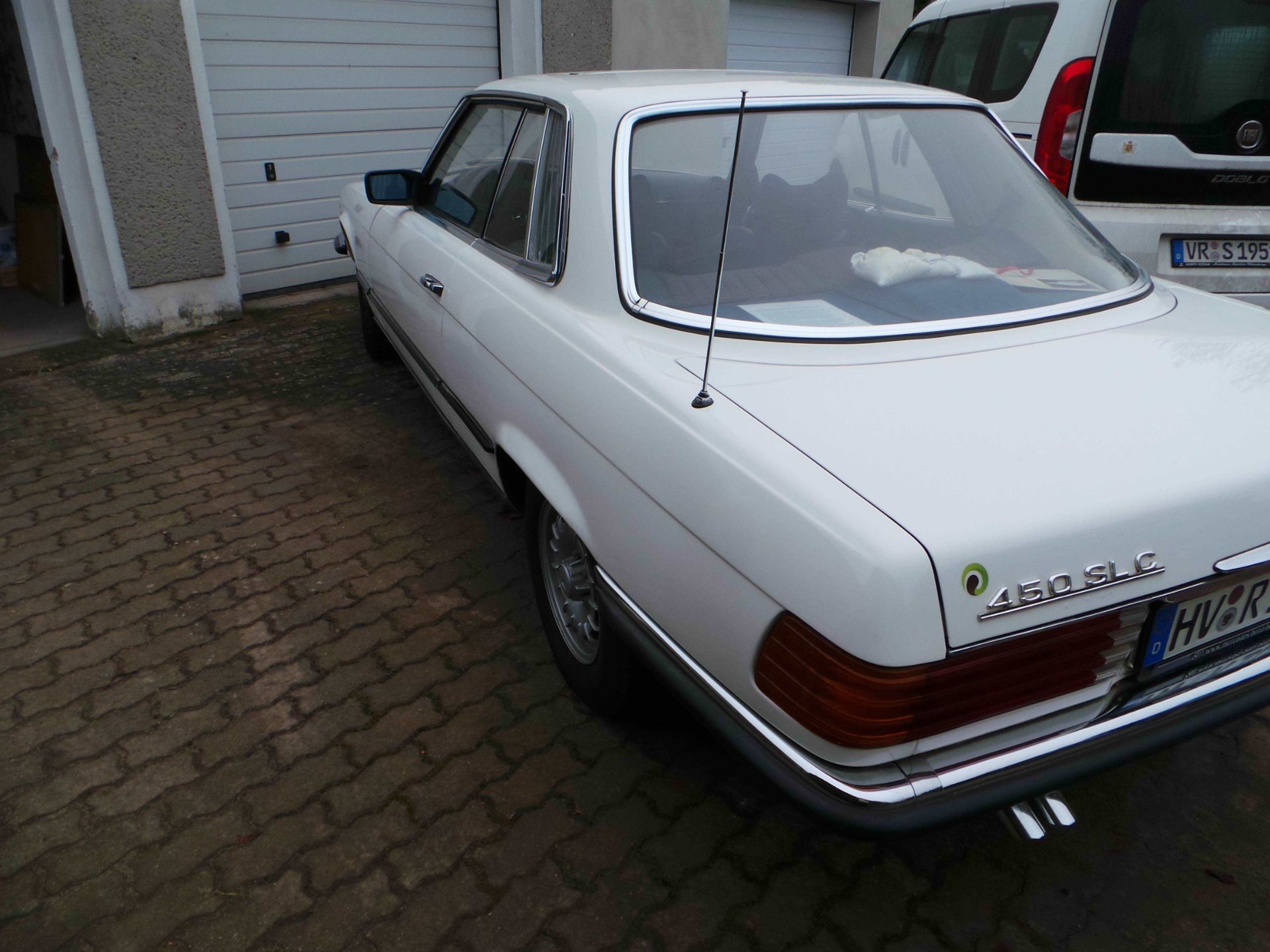 Mercedes Benz 450 SLC , Coupe, Baureihe C 107 - Bild 30 aus 32