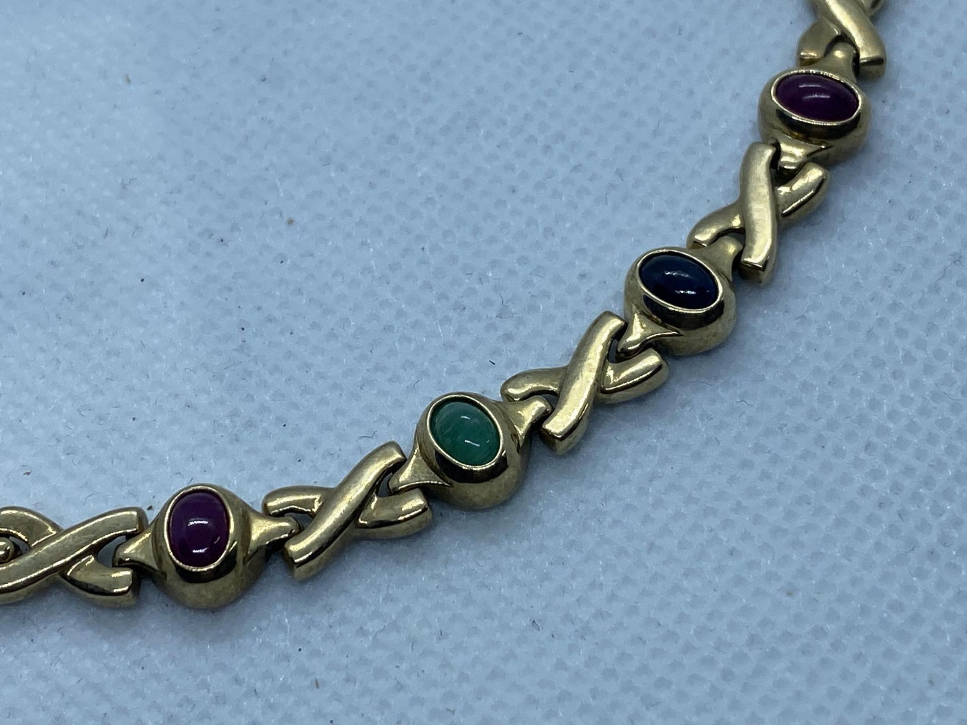 9ct GOLD RUBY EMERALD SAPPHIRE BRACELET - Image 2 of 3