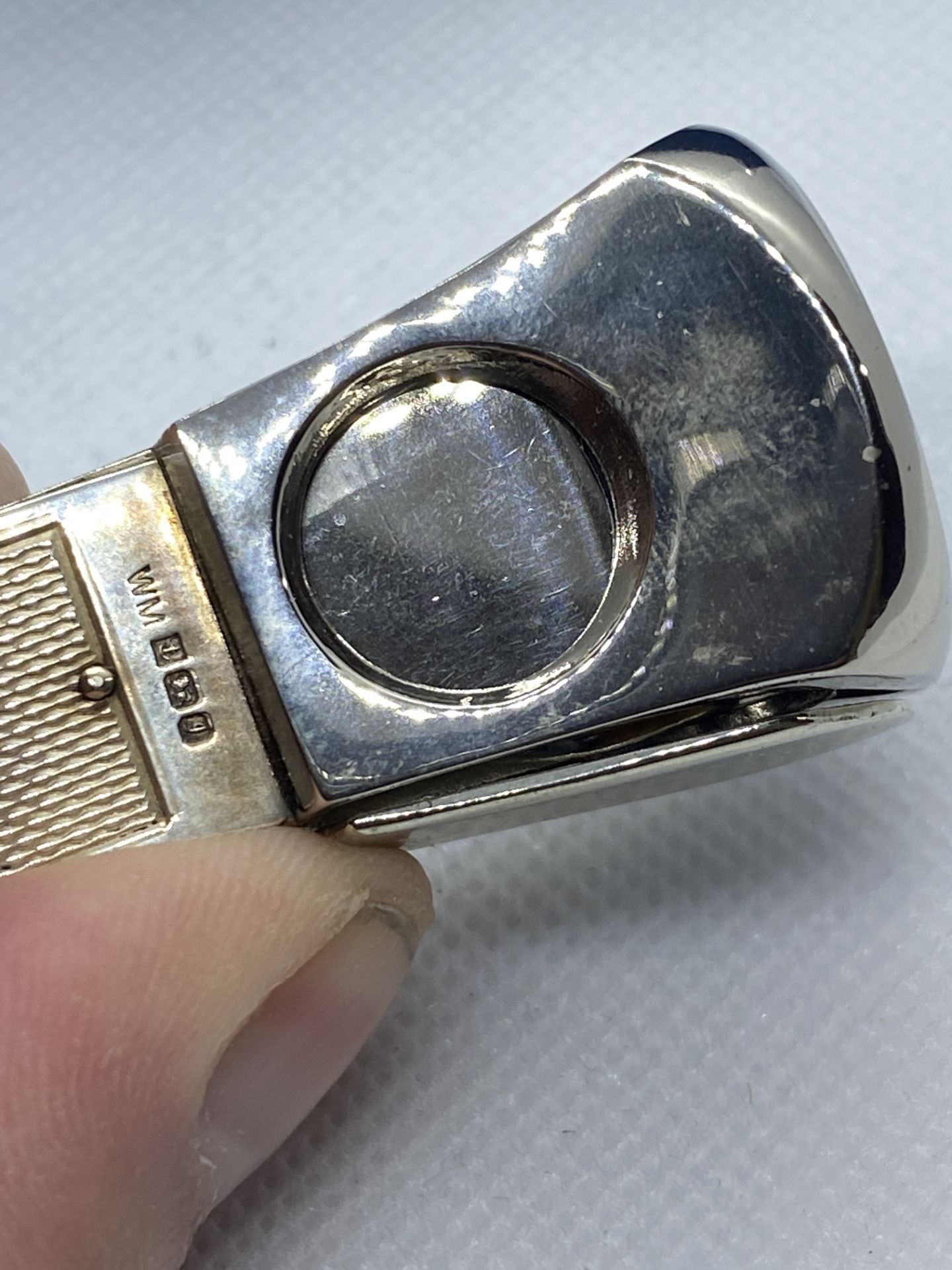 SILVER LARGE CIGAR CUTTER BY WILLIAM HENRY - Image 5 of 7