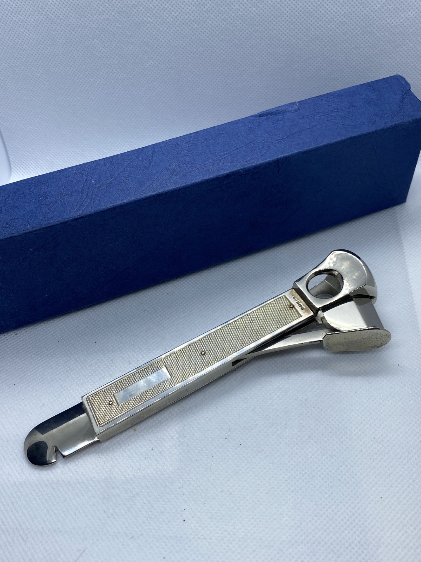 SILVER LARGE CIGAR CUTTER BY WILLIAM HENRY